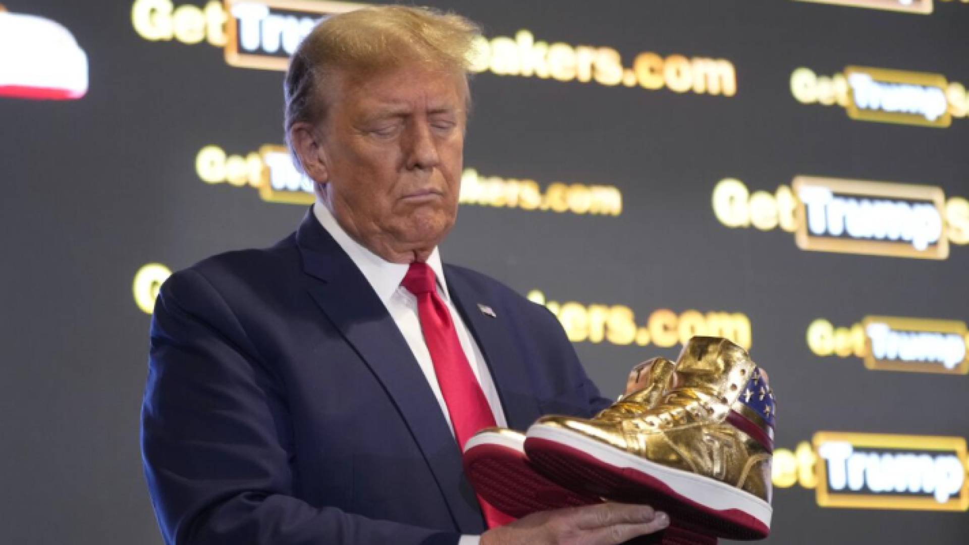 الرئيس الأمريكي السابق دونالد ترمب