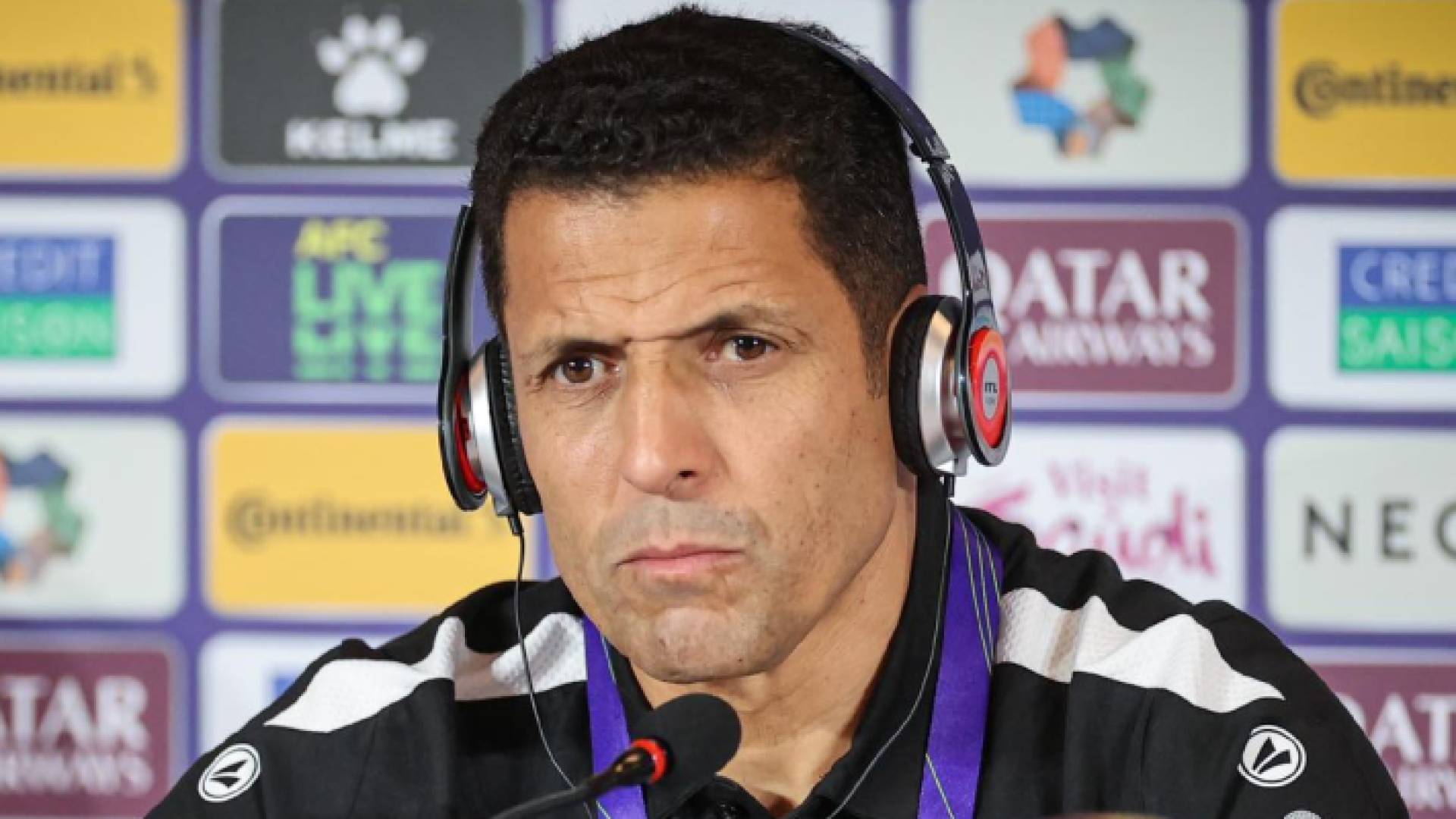 المدير الفني لمنتخب النشامى الحسين عموتة