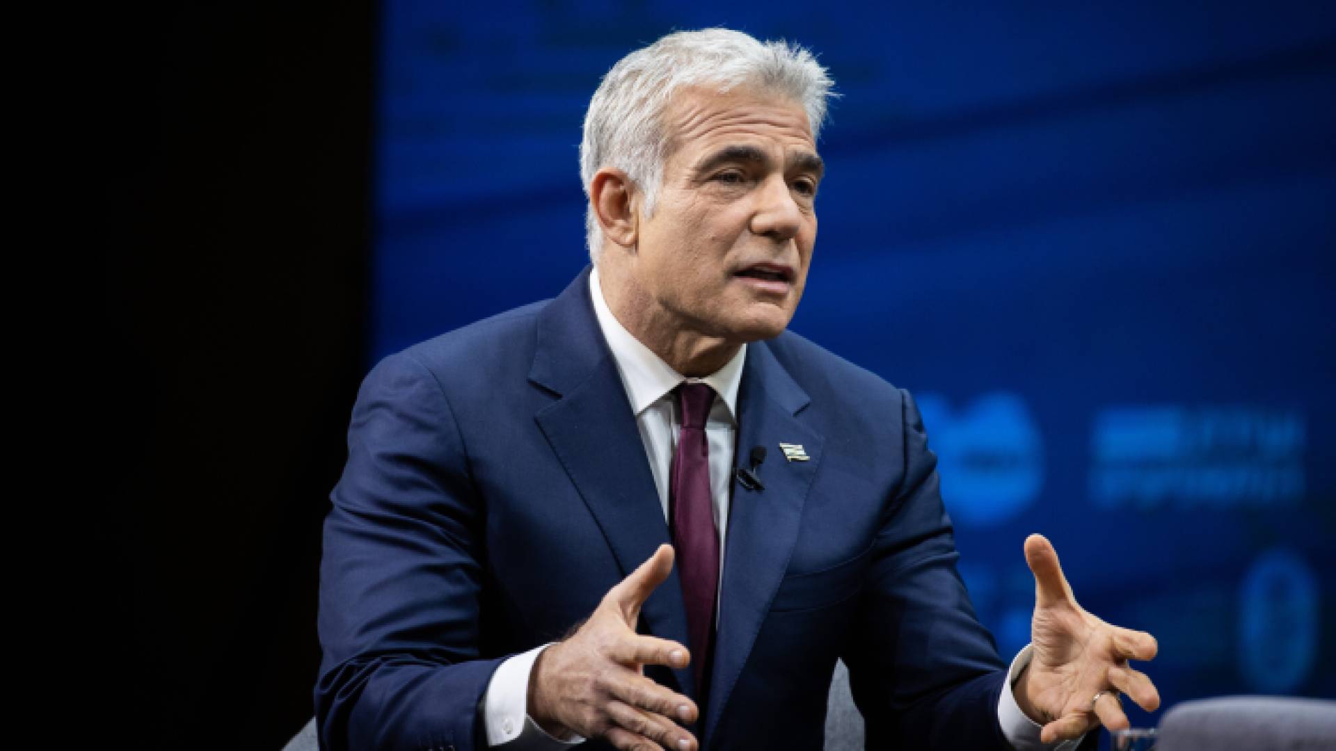 يائير لابيد زعيم المعارضة في تل أبيب