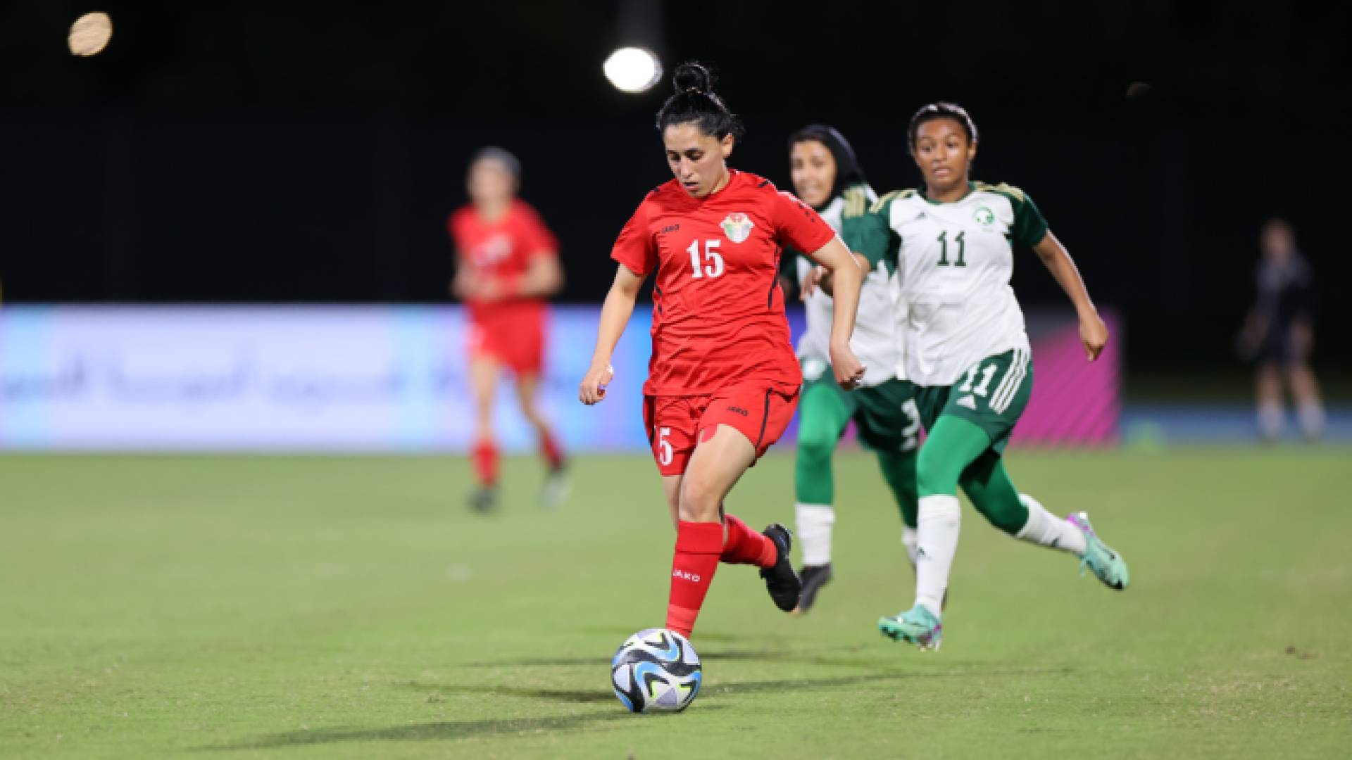 من مباراة الأردن والسعودية في بطولة غرب آسيا