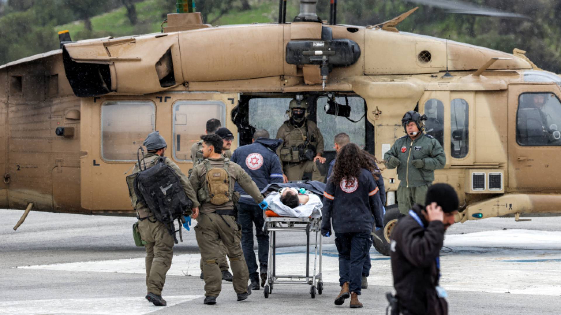 اخلاء قتلى وإصابات جنود تالاحتلال في غزة