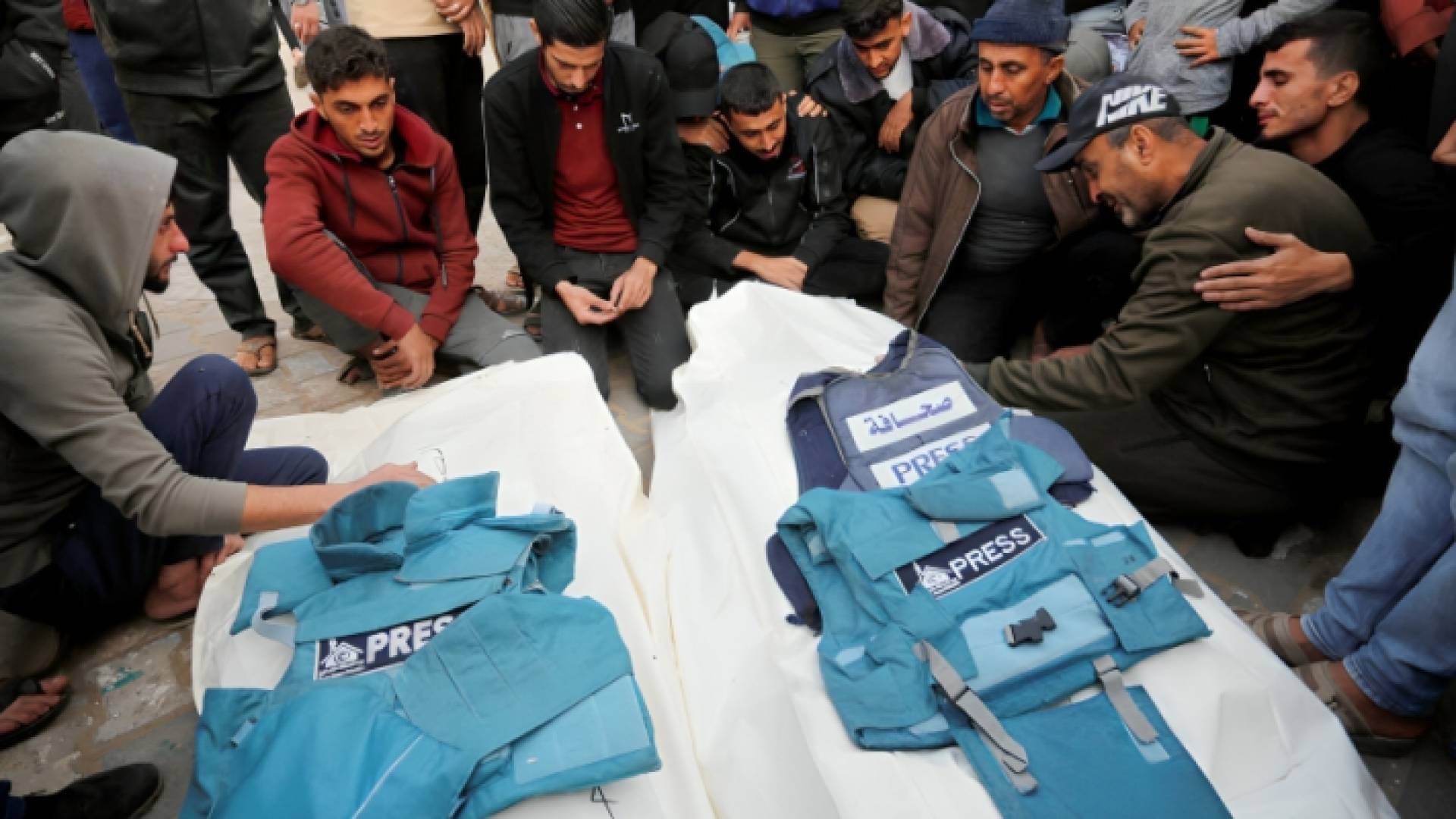 تشييع جثماني شهيدين صحفيين في غزة "أرشيفية"
