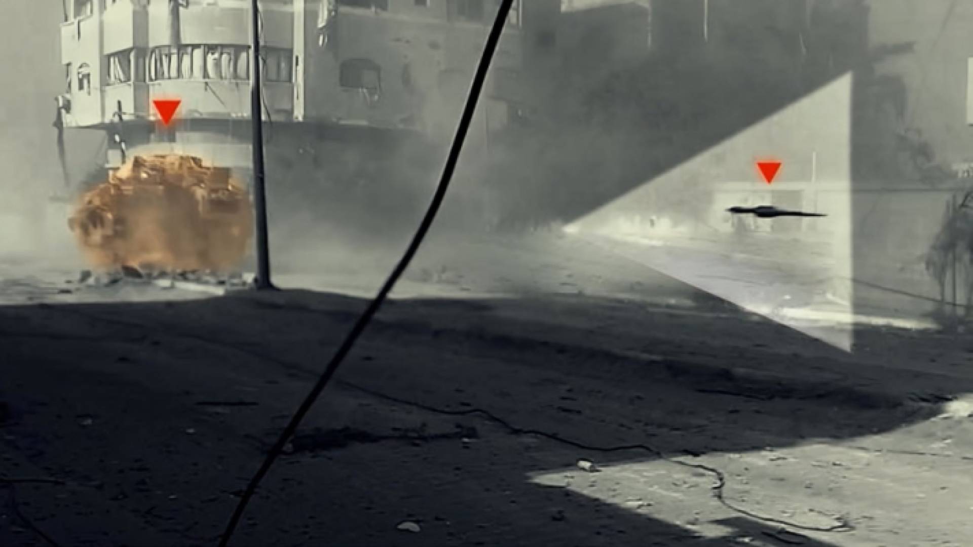 استهداف آلية للاحتلال من قبل عناصر القسام