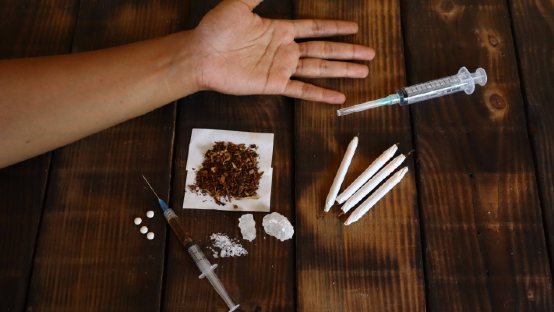 صورة تعبيرية لمواد مخدرة