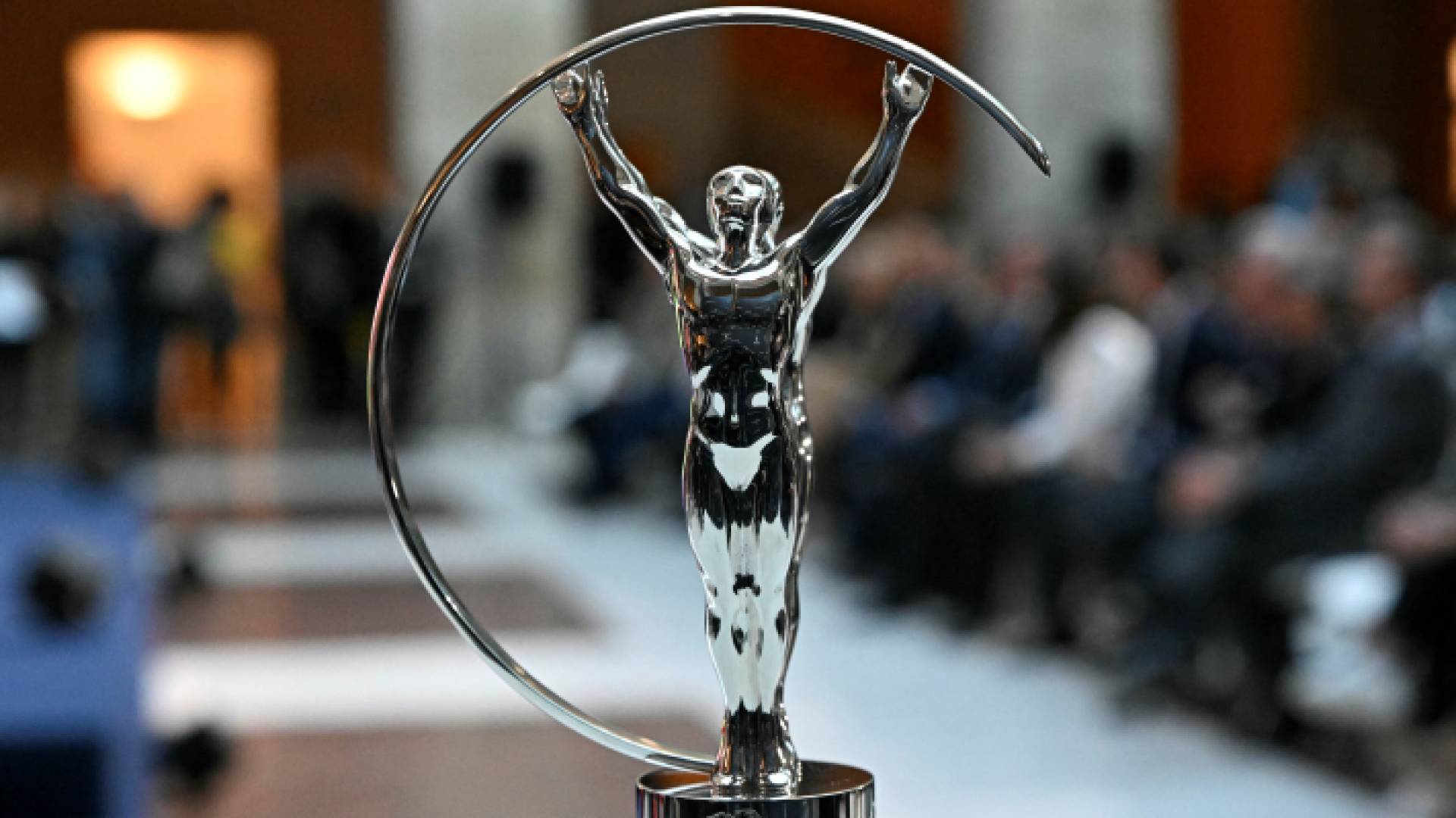 مجسم جائزة لوريوس للرياضة العالمية