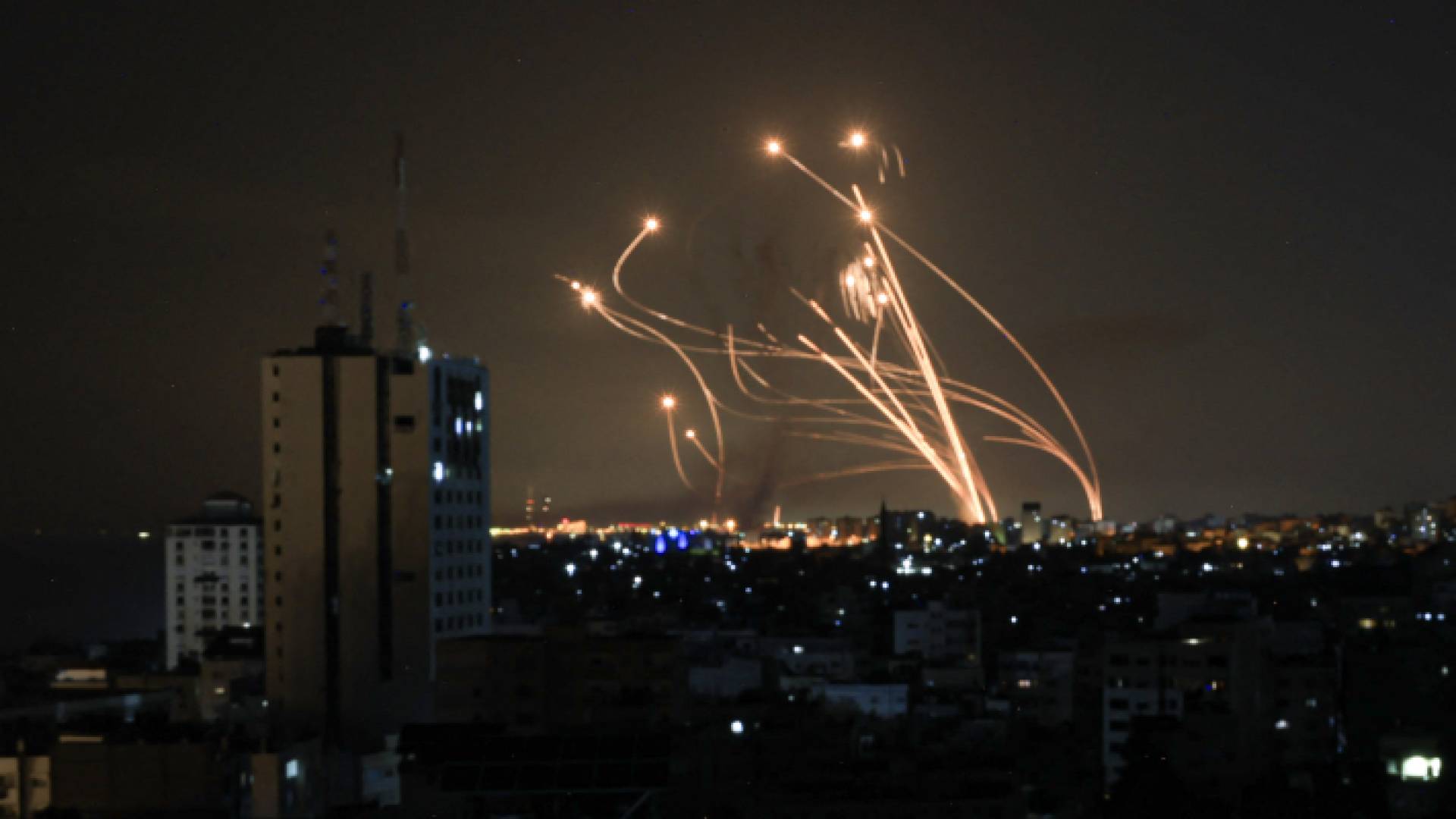 رشقات صاروخية