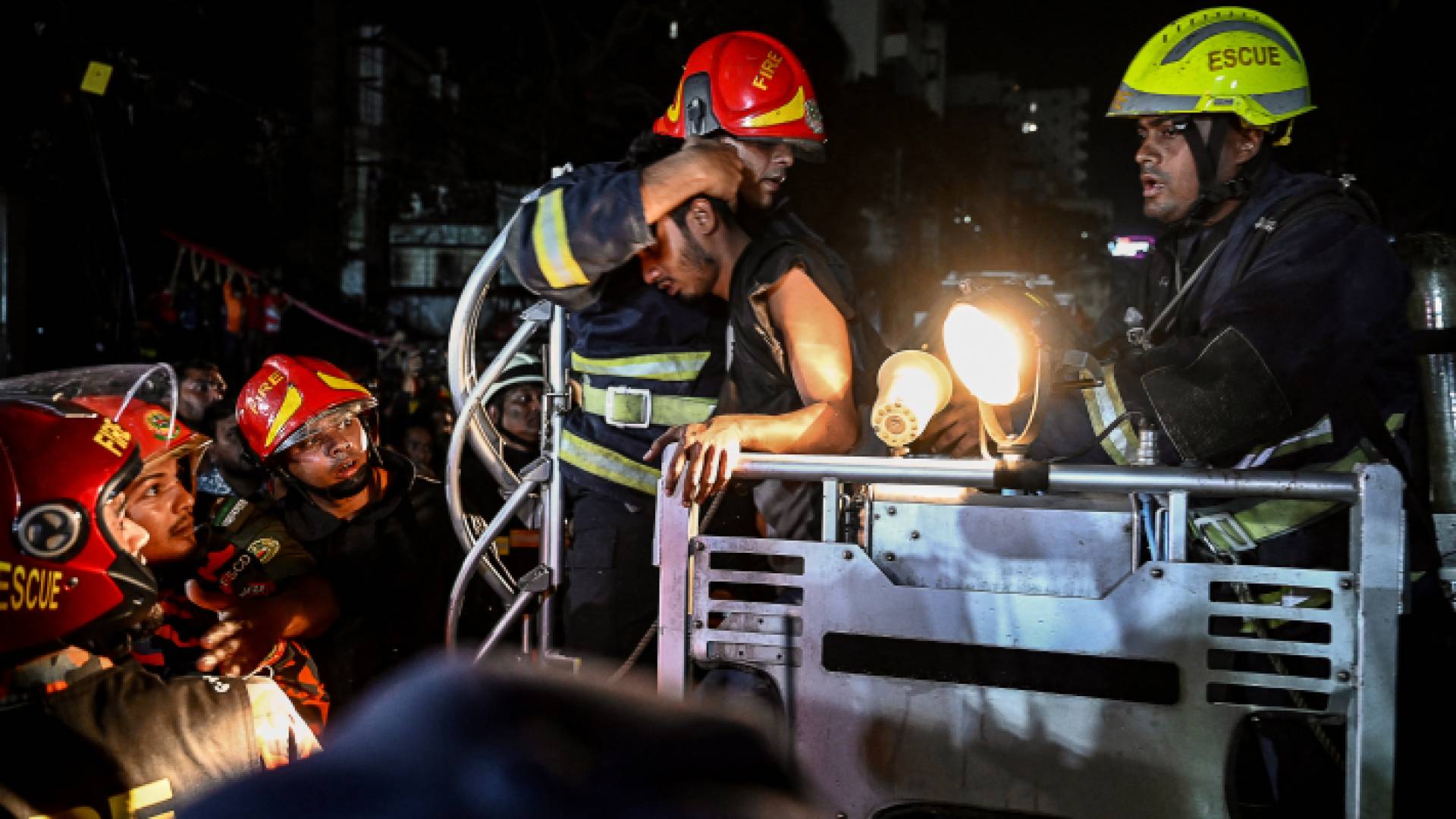 فرق الإطفاء