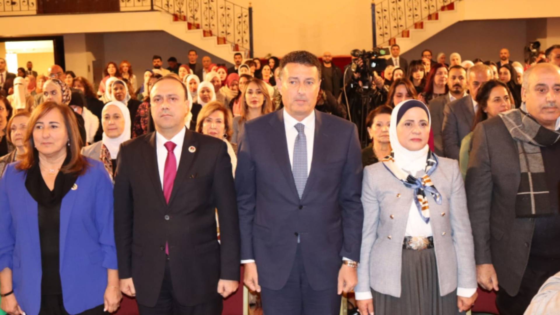 رئيس مجلس النواب أحمدر الصفدي خلال ملتقى المرأة الأول لحزب الميثاق الوطني