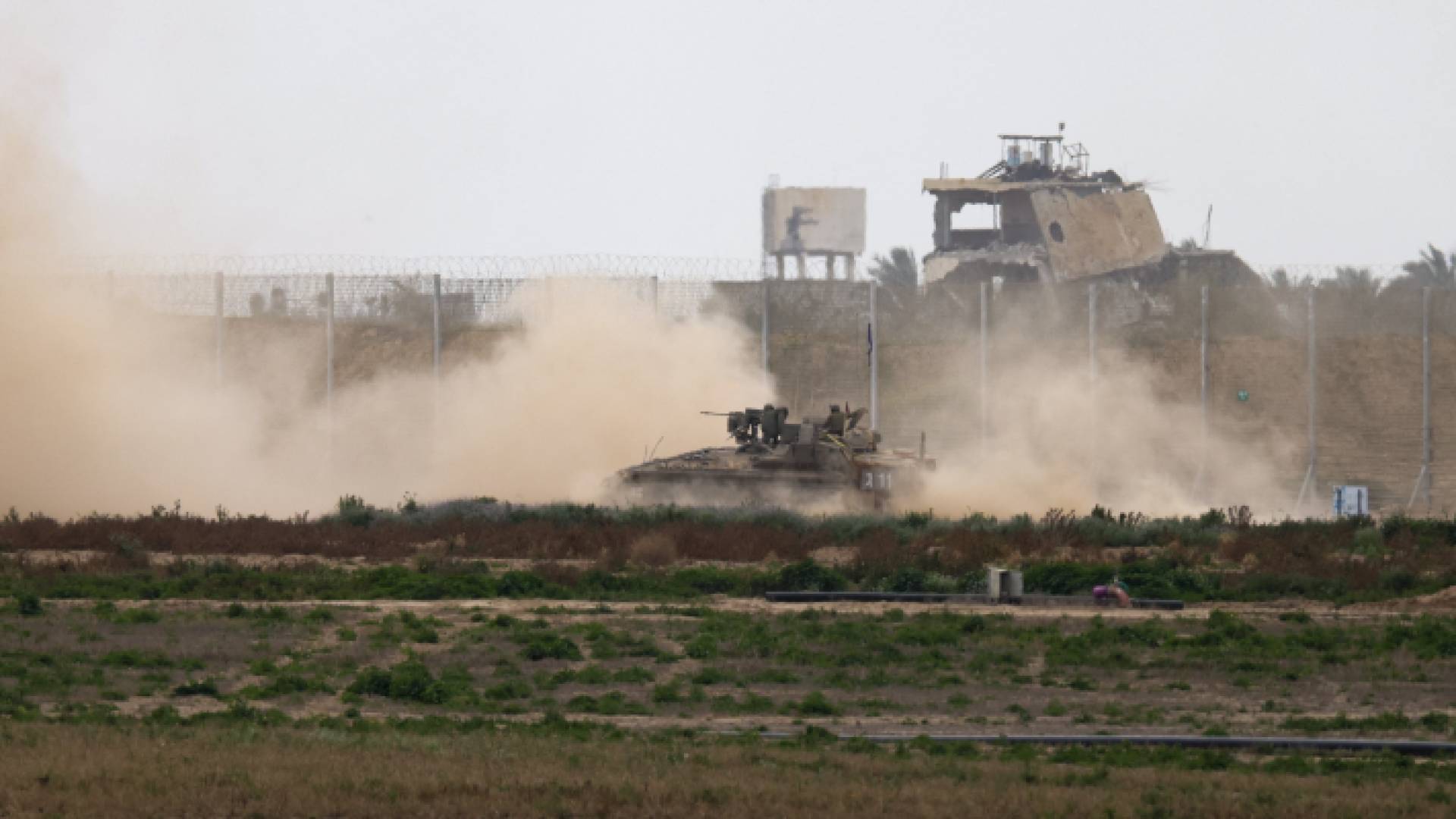 آليات عسكرية تابعة لقوات الاحتلال