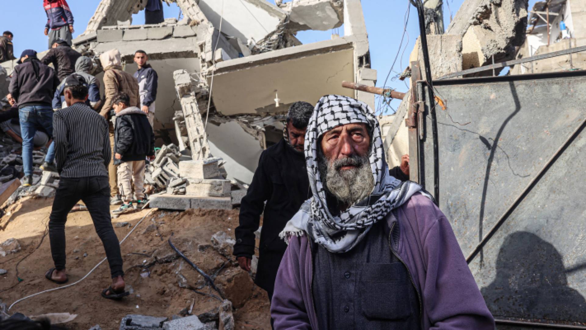 فلسطينيون في غزة