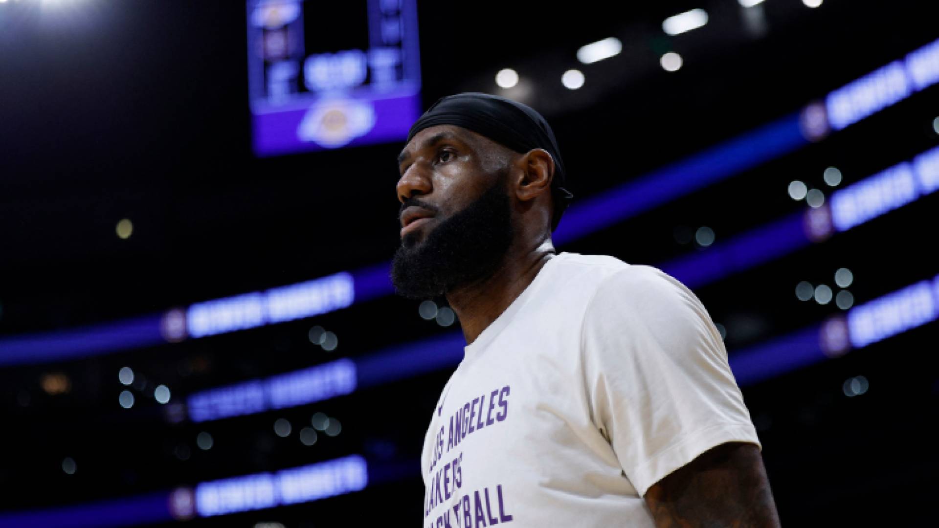 ليبرون جيمس