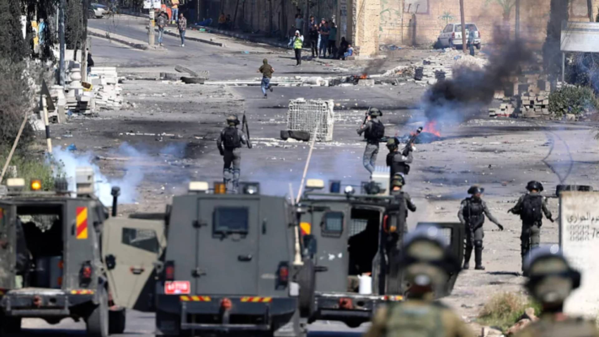 مواجهات بين شبان فلسطينيين وقوات الاحتلال - أرشيفية