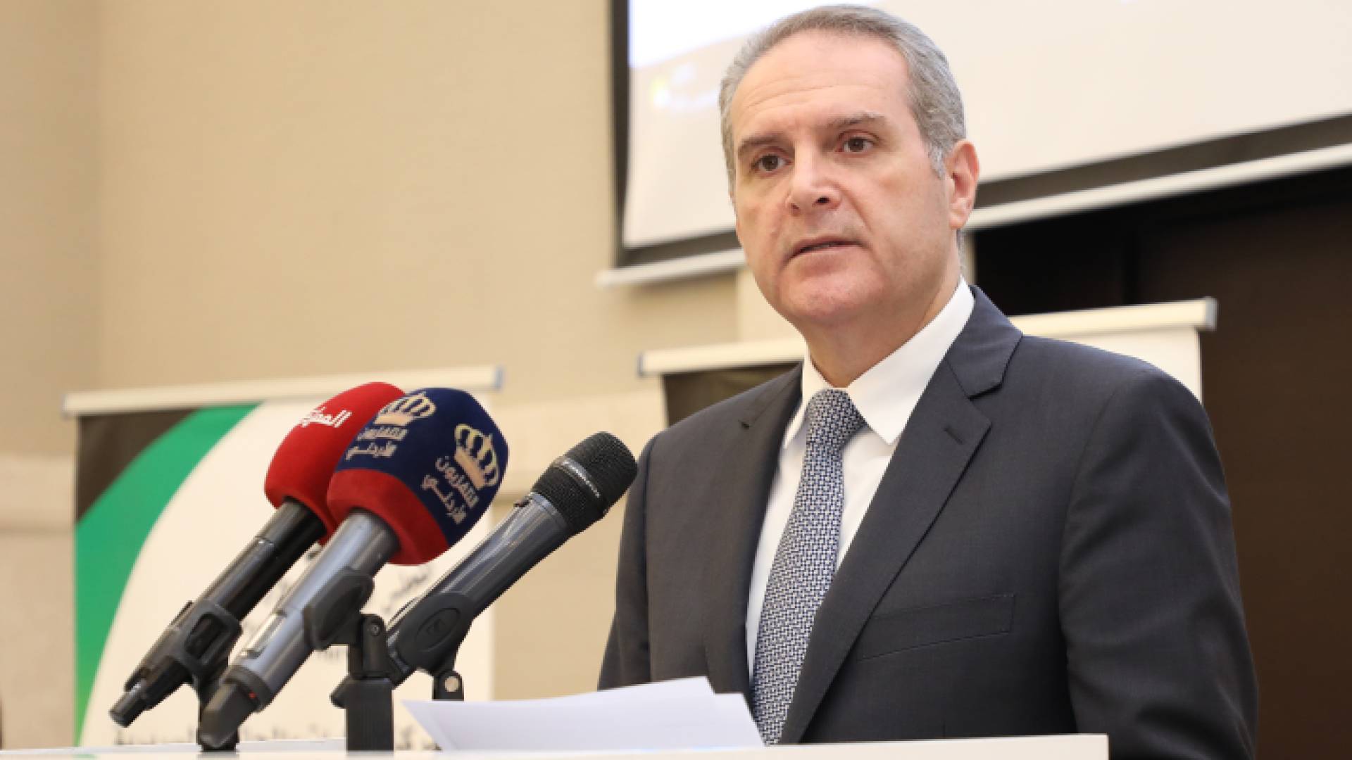 وزير الصحة الدكتور فراس الهواري