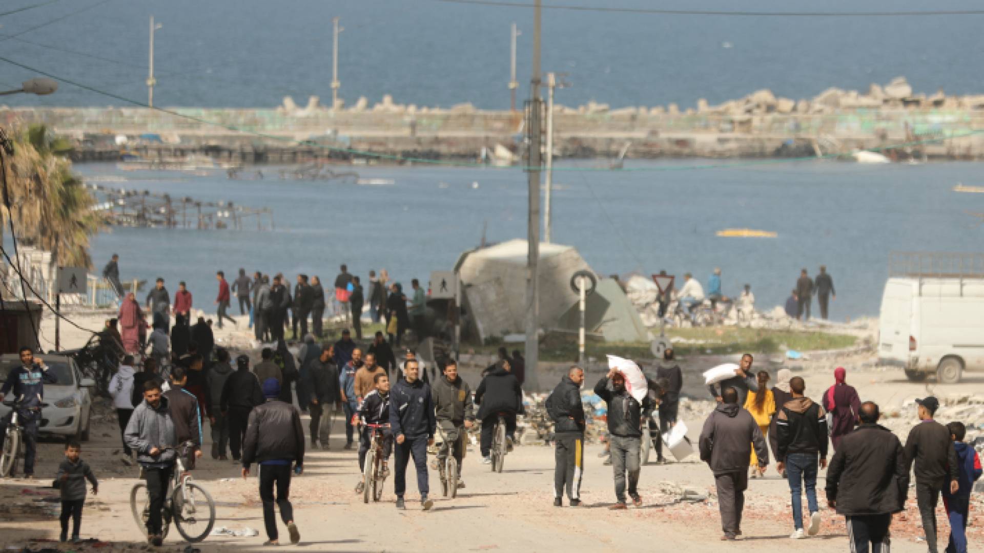 فلسطينيون في غزة