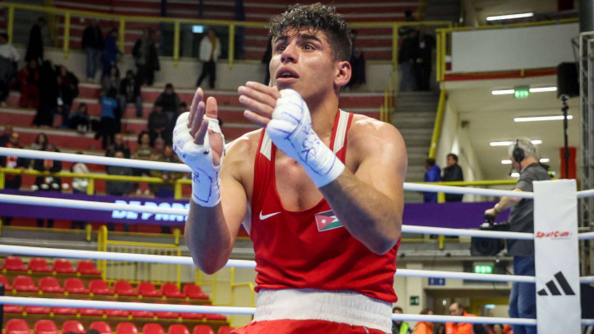 لاعب المنتخب الوطني للملاكمة زياد عشيش