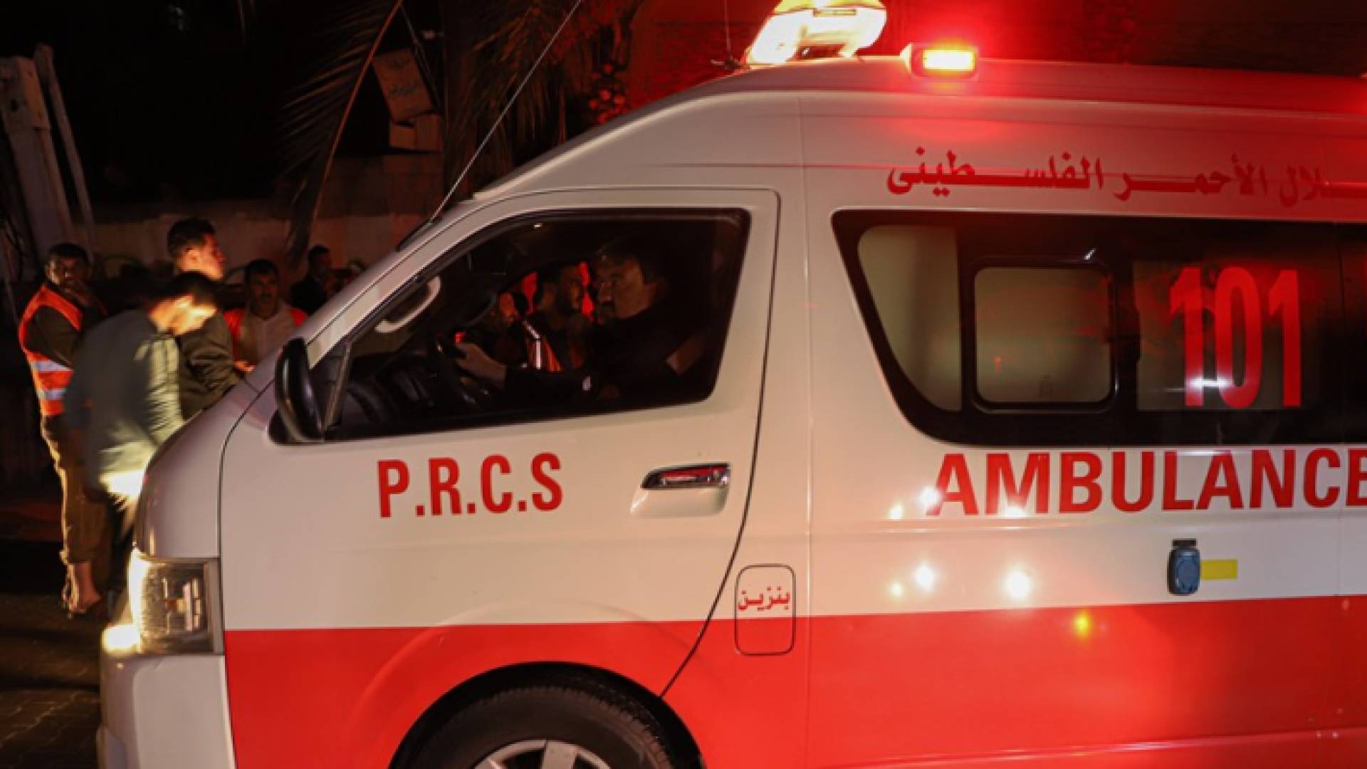 سيارة إسعاف فلسطينية