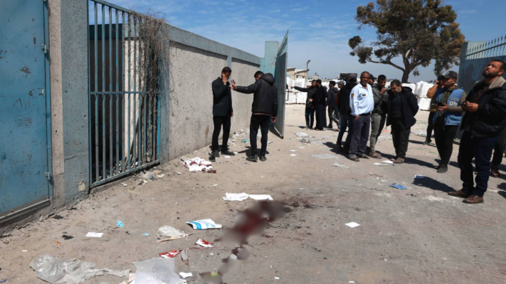 إطلاق نار على فلسطينيين حاولوا تلقي المساعدات في رفح