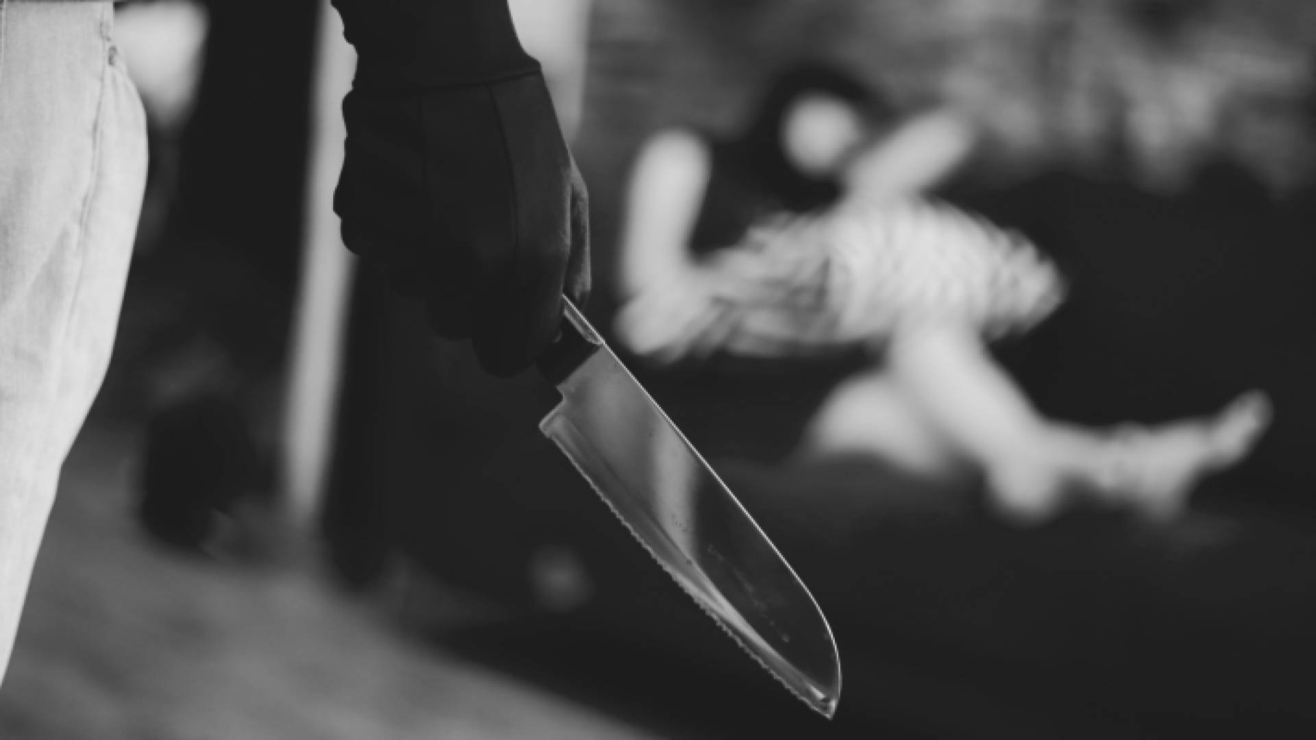 أربعيني يطعن زوجته بسكين مطبخ جنوب عمان