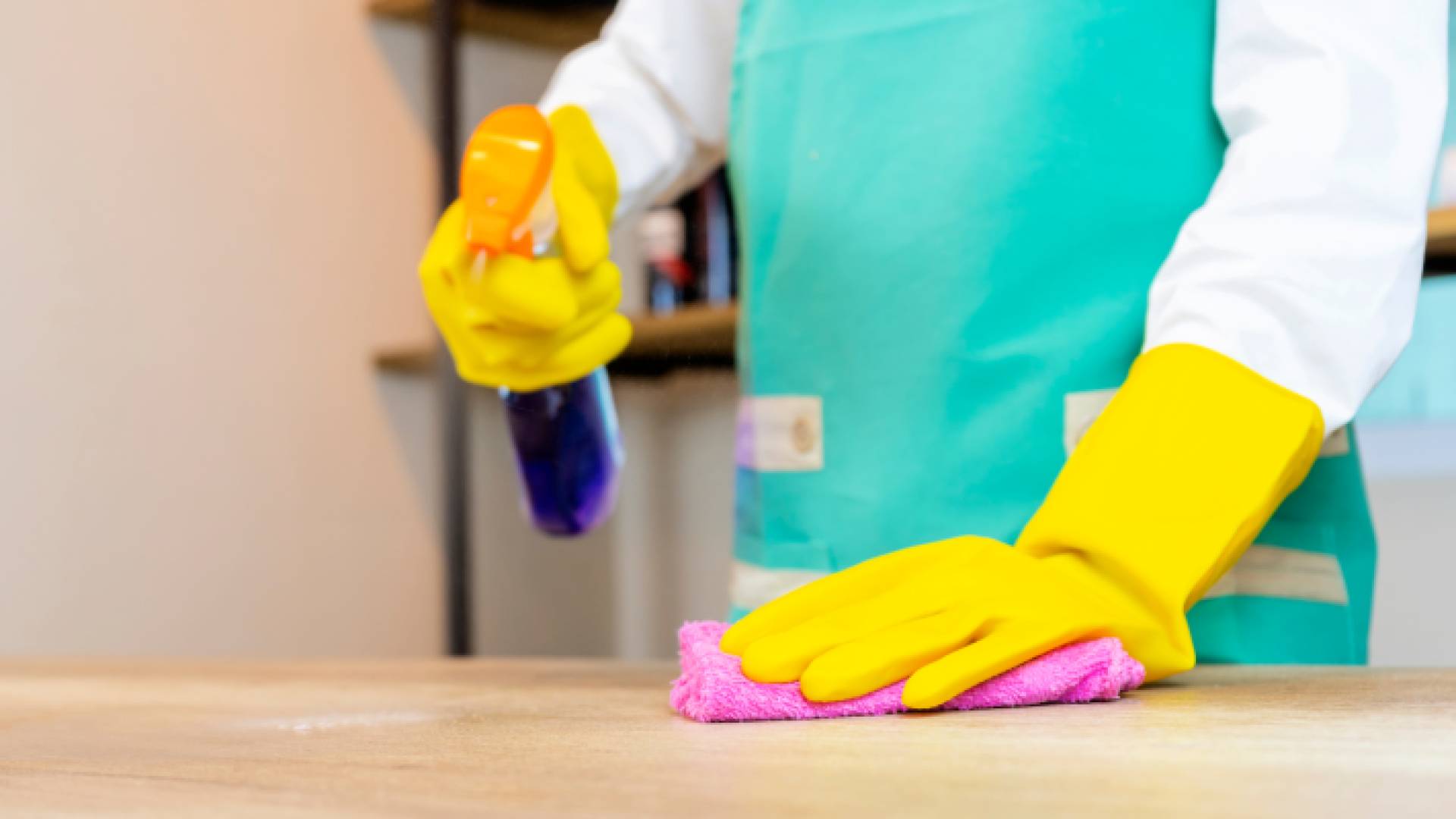 استقدام عاملات منزليات