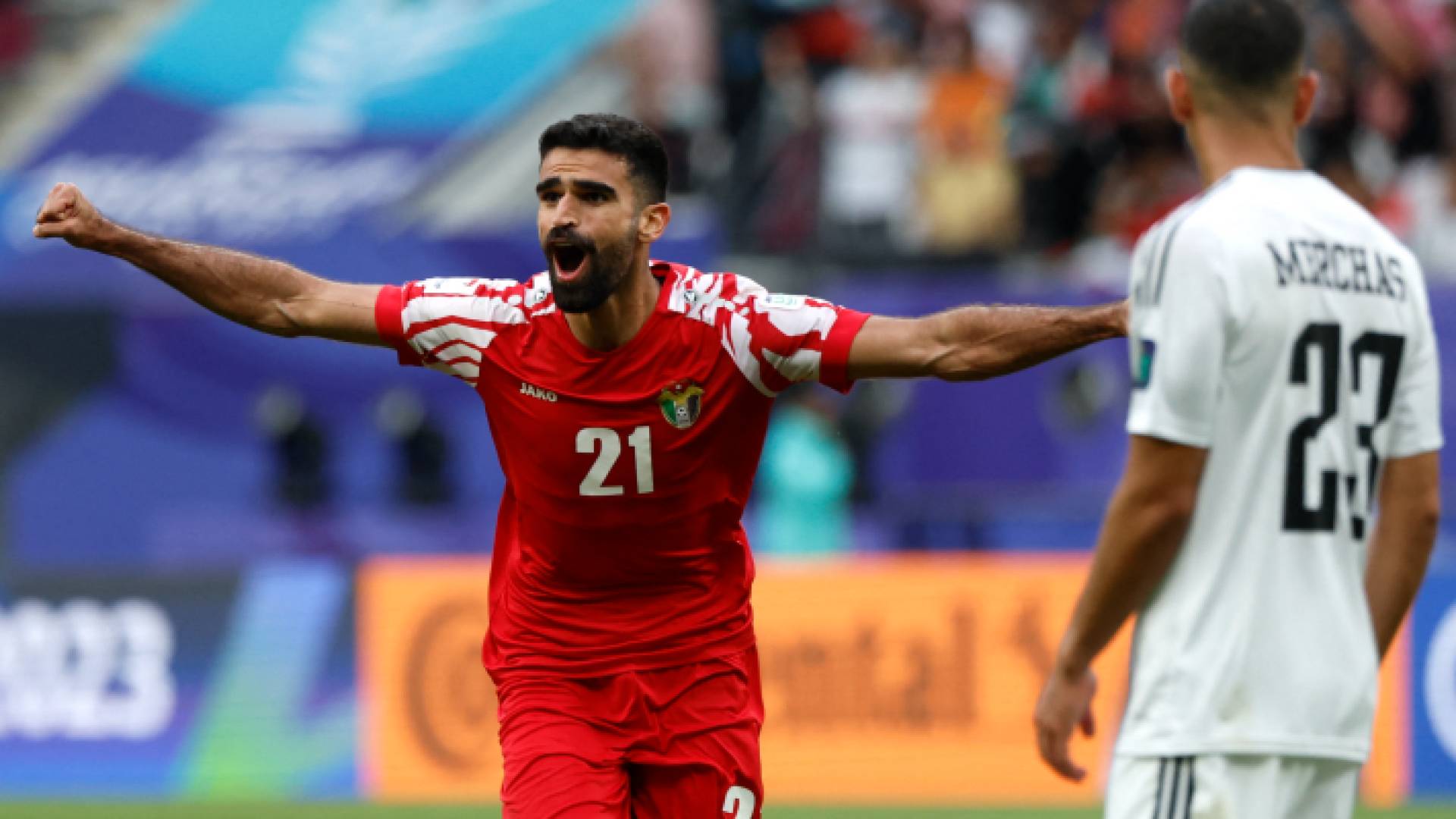 نزار الرشدان يحتفل بهدف سابق للنشامى