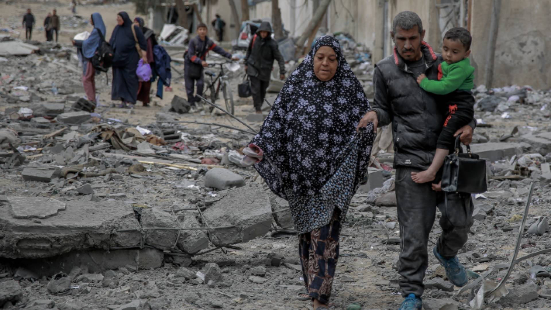 فلسطينيون نازحون في قطاع غزة