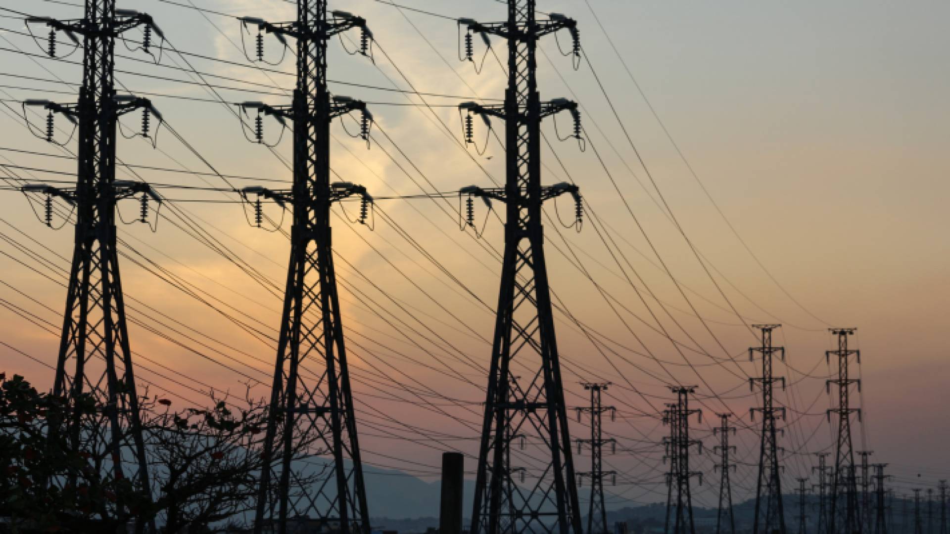 فصل مبرمج للتيار الكهربائي في إربد الثلاثاء