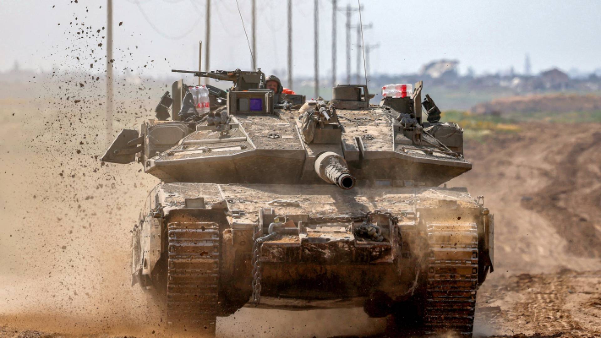 دبابة لجيش الاحتلال على حدود قطاع غزة - AFP