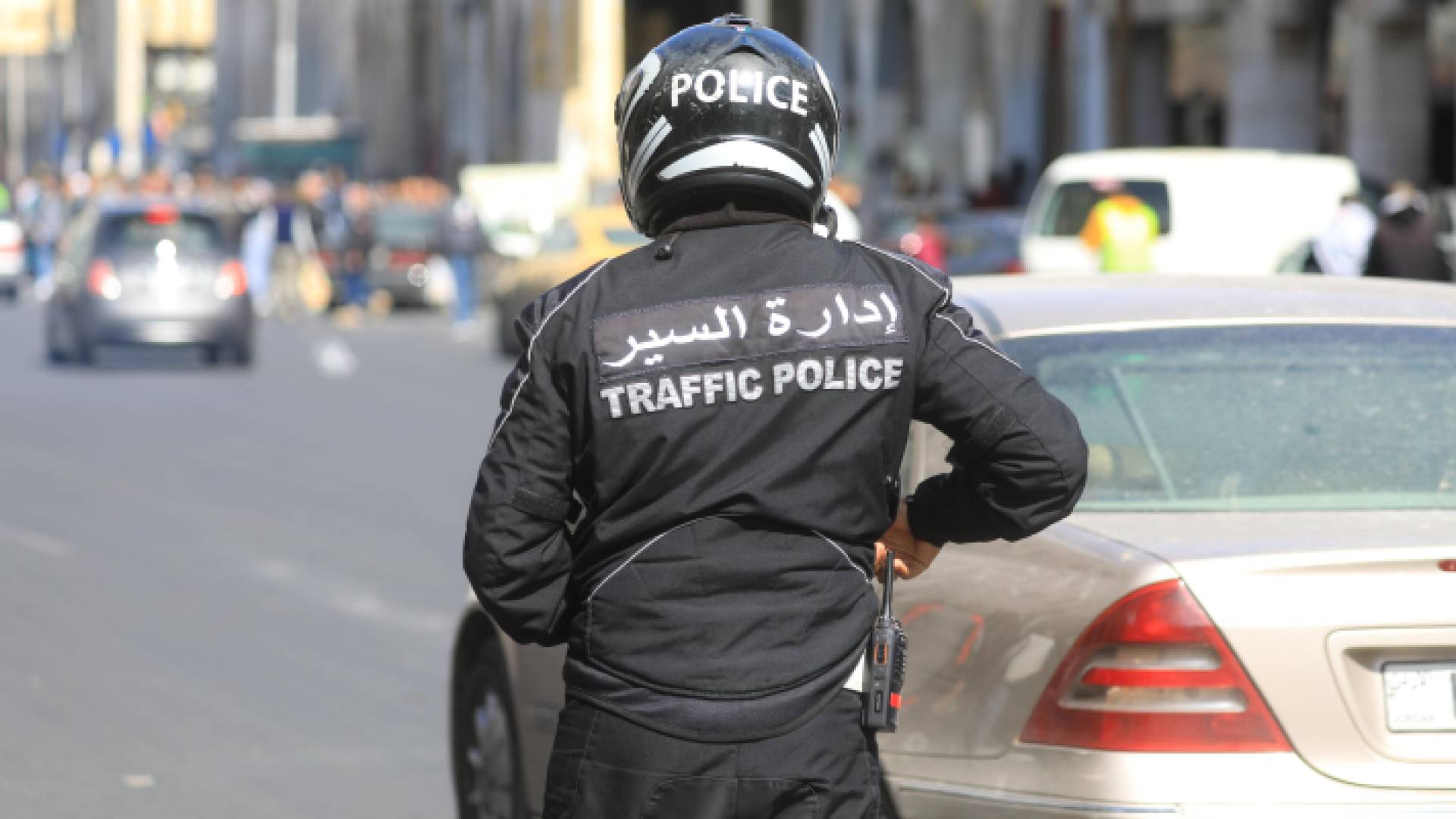 رقيب سير في أحد شوارع العاصمة عمان