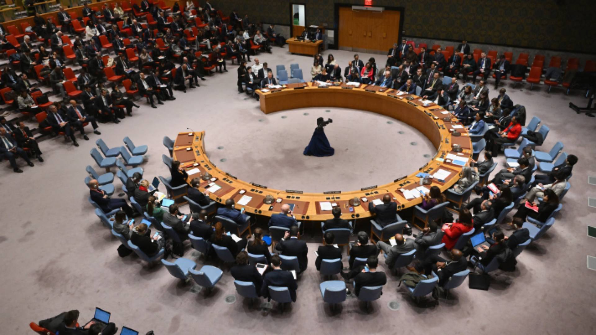 مجلس الأمن يصوت لوقف إطلاق النار في غزة في مقر الأمم المتحدة في نيويورك - AFP