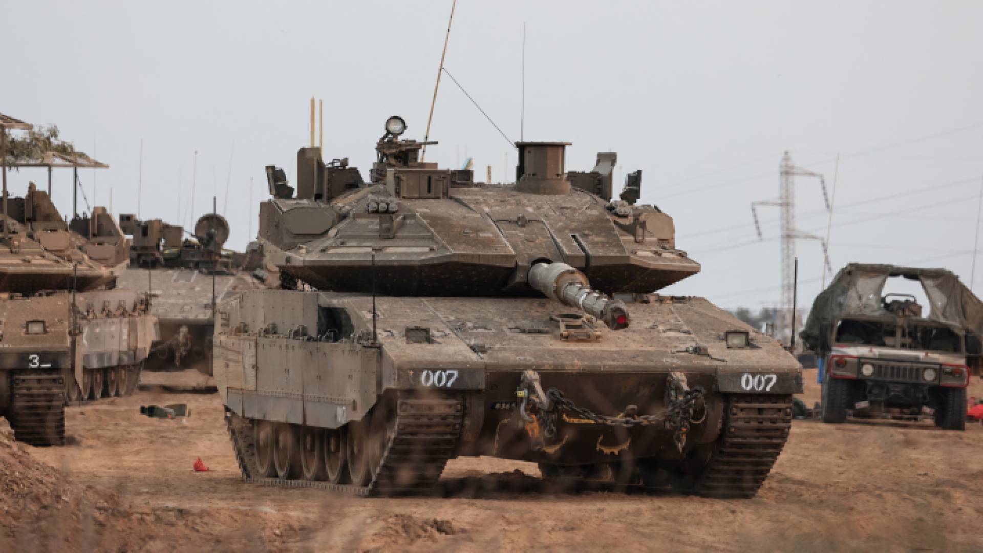 دبابات تابعة لجيش الاحتلال