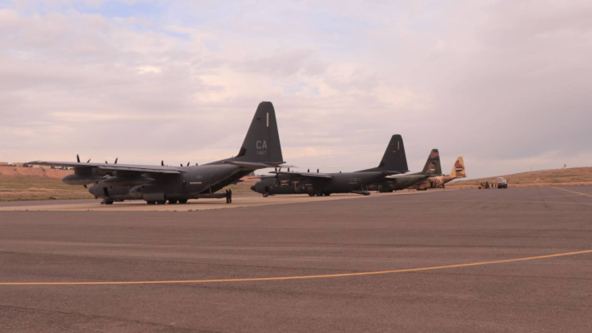 طائرات إنزال إغاثي للأهل في غزة