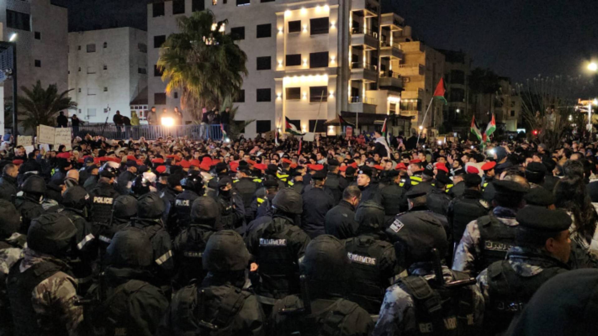 من التظاهرة في محيط سفارة كيان الاحتلال الإسرائيلي في العاصمة عمان