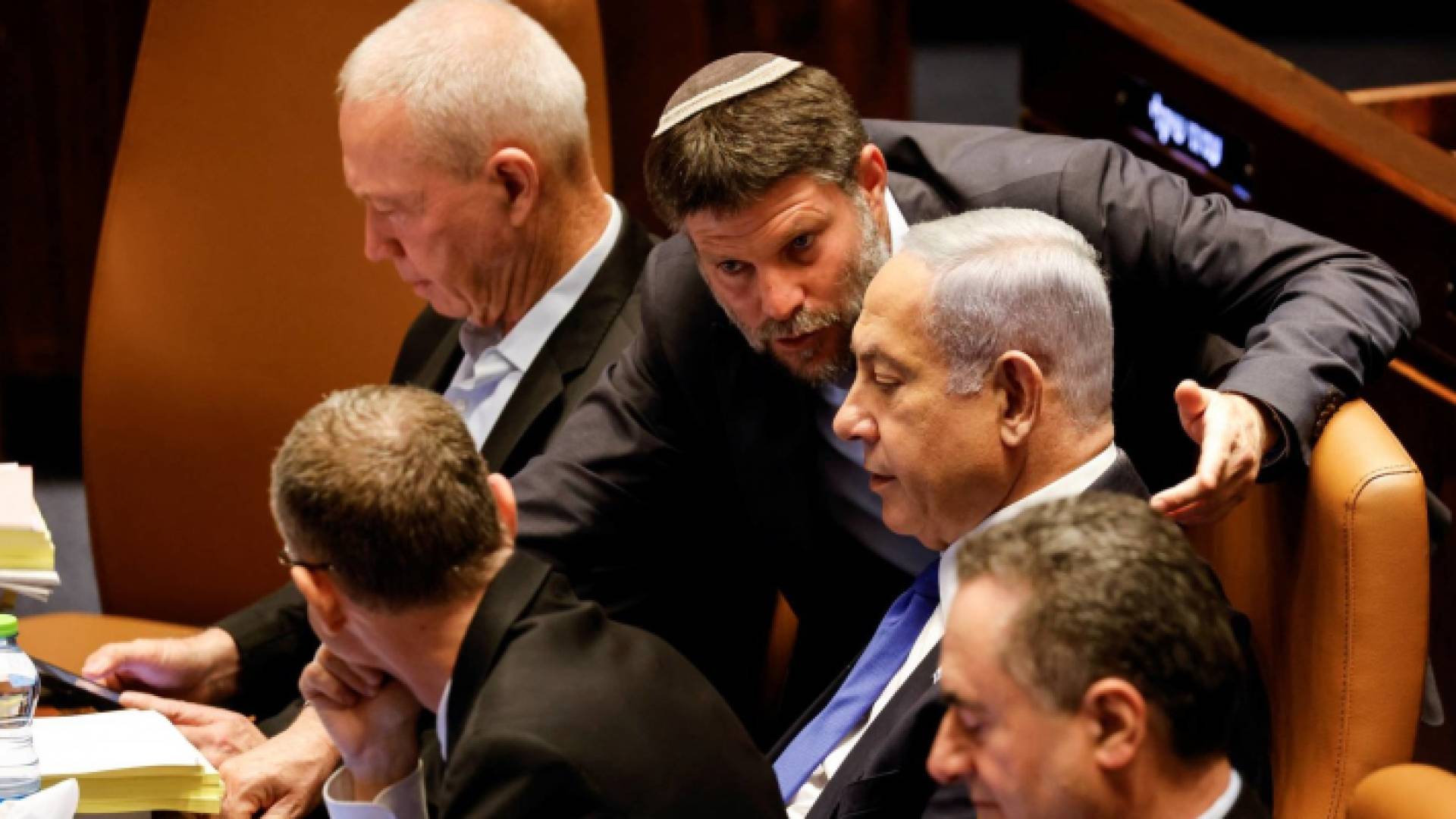 رئيس حكومة الاحتلال بنيامين نتنياهو وأعضاء حكومته