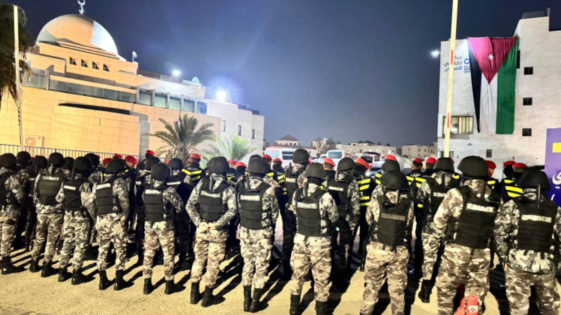 تواجد أمني كبير بالقرب من مسجد الكالوتي في الرابية