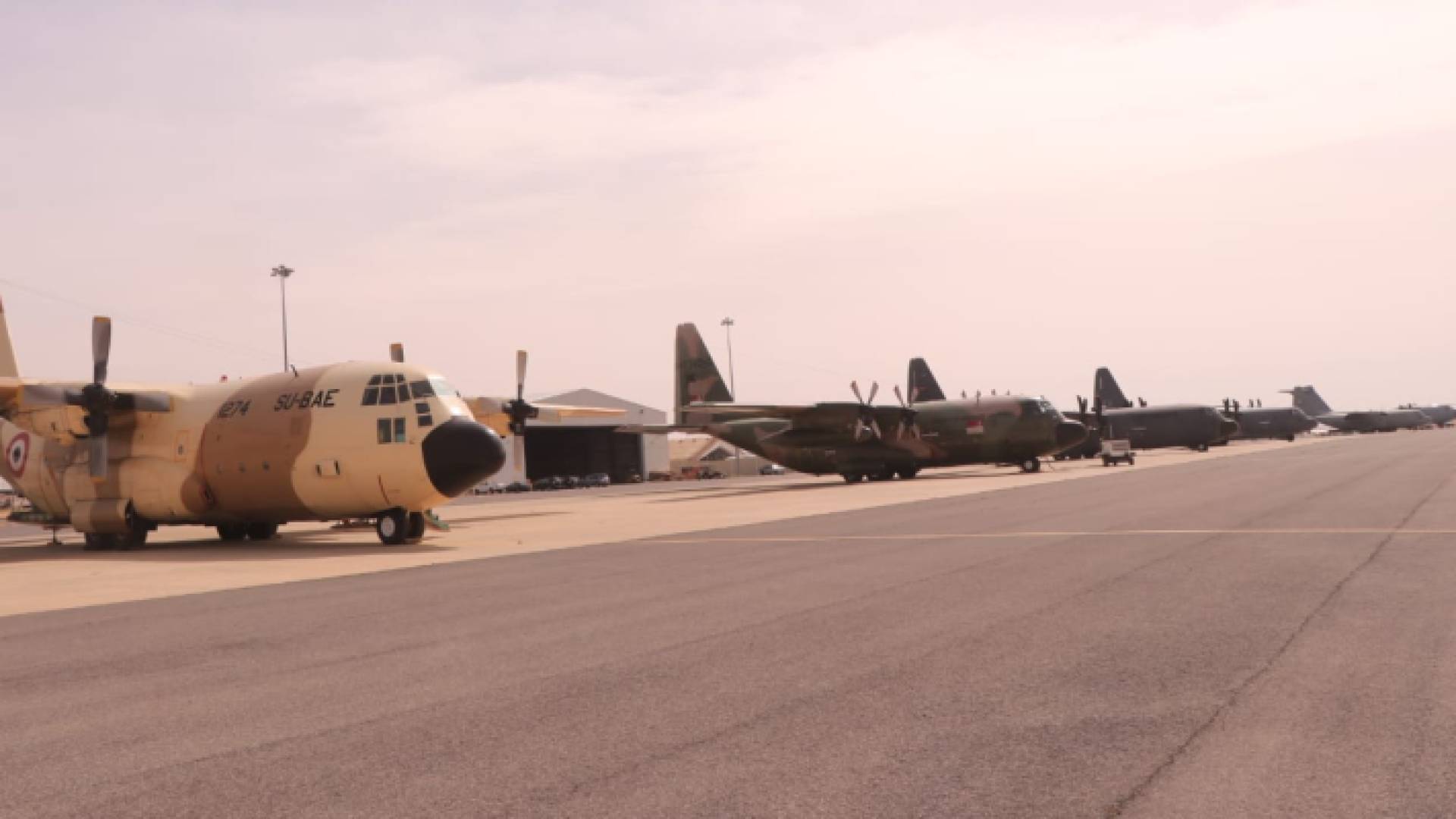 الطائرات التي أسقطت المساعدات على غزة