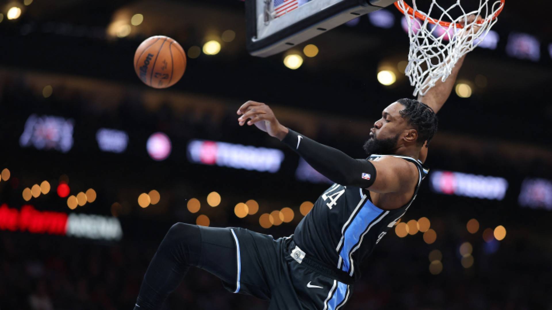 برونو فيرناندو لاعب أتلانتا هوكس