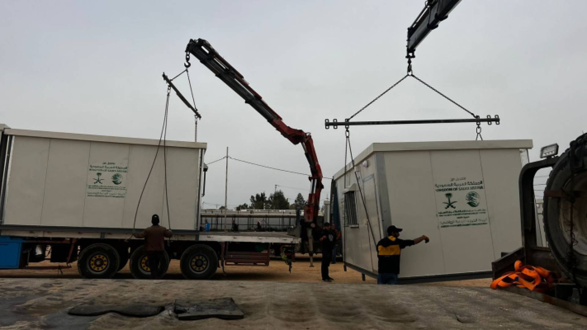 أحد الكرافانات المستخدمة بالمشروع