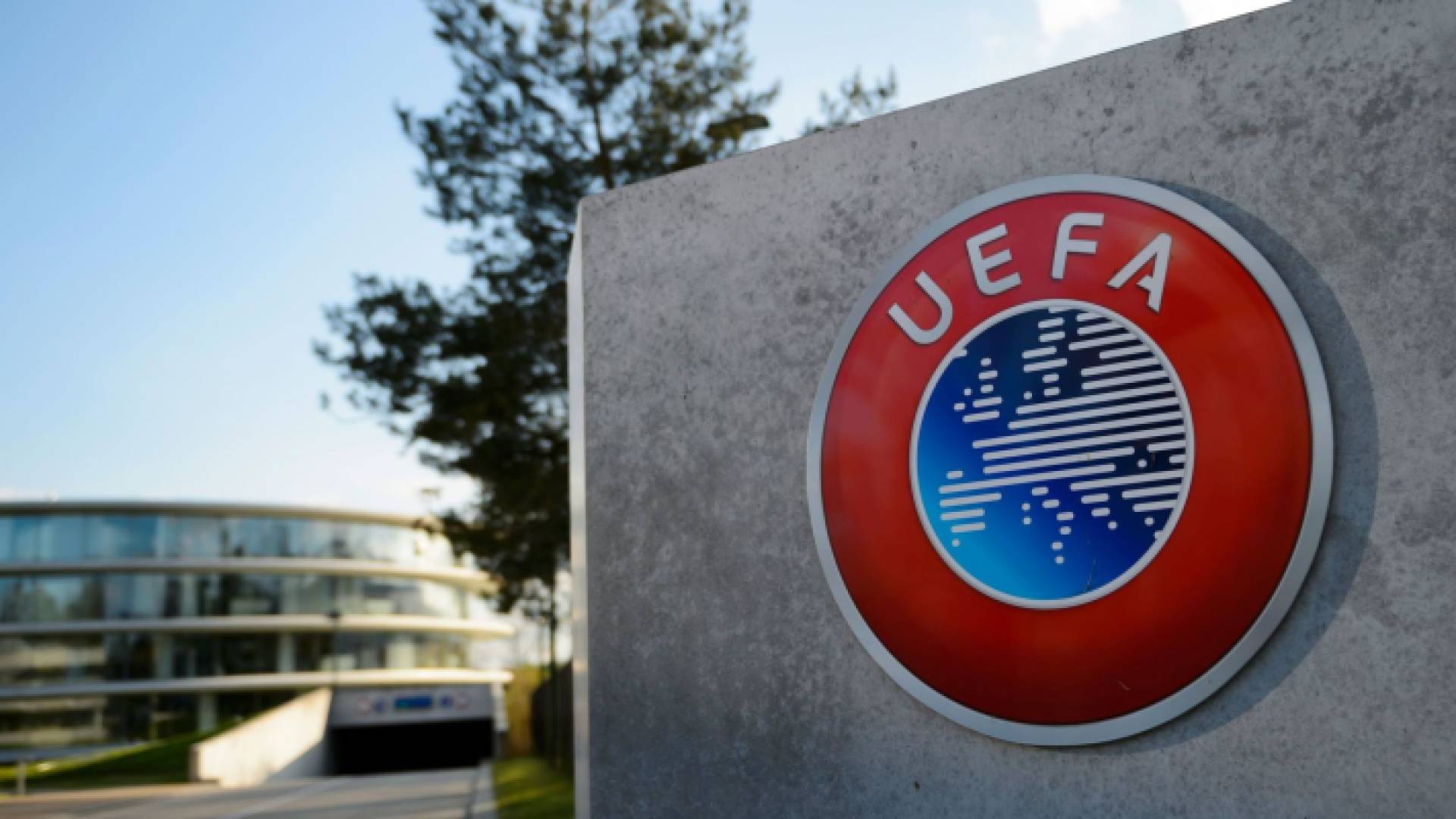 مقر الاتحاد الأوروبي لكرة القدم (يويفا)