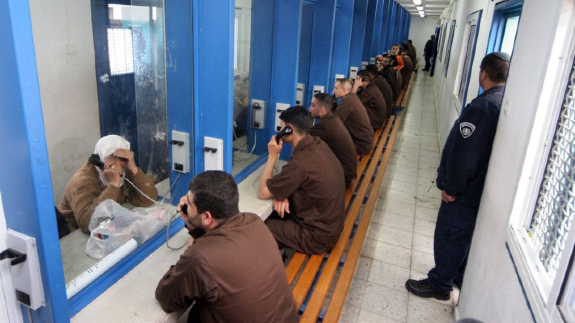 فلسطينيون في سجون الاحتلال