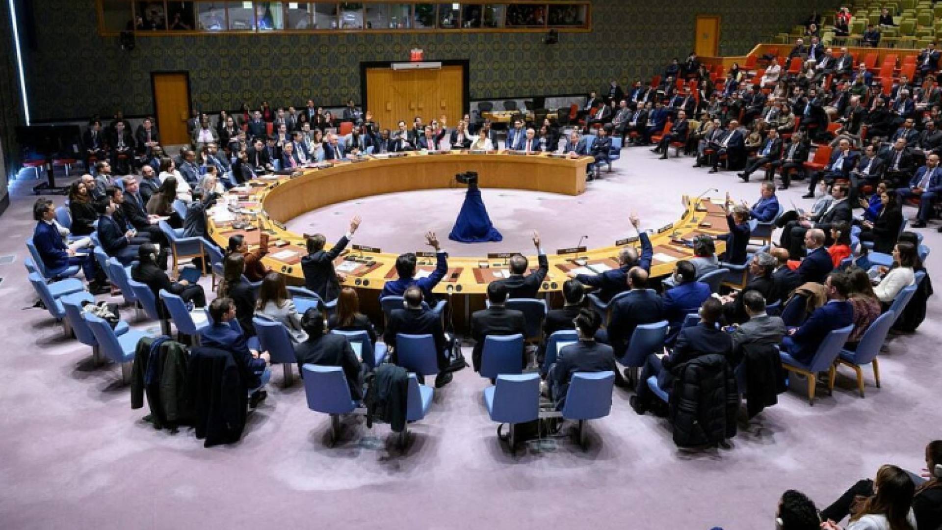 جلسة لمجلس الأمن الدولي في وقت سابق