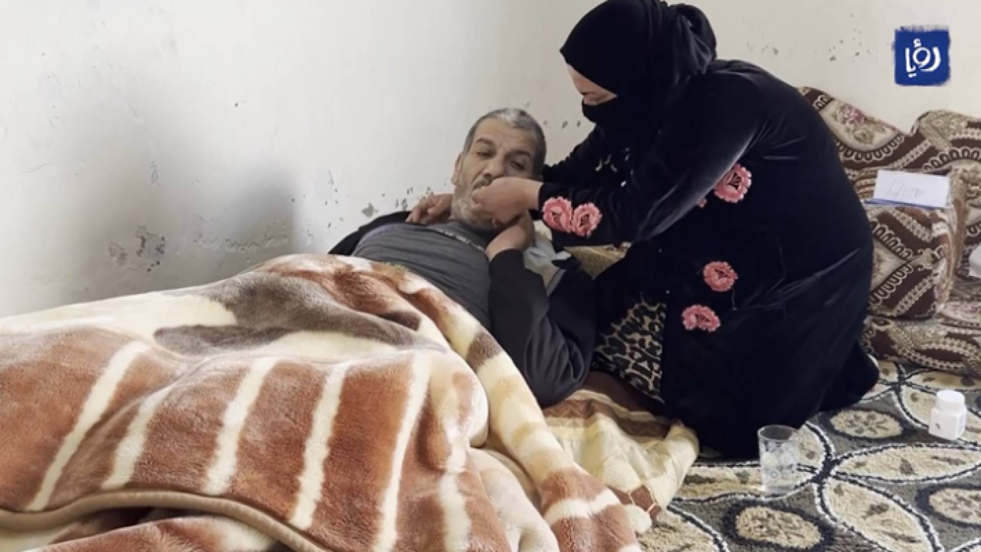 عوض الخالدي وزوجته من البادية الشمالية الشرقية