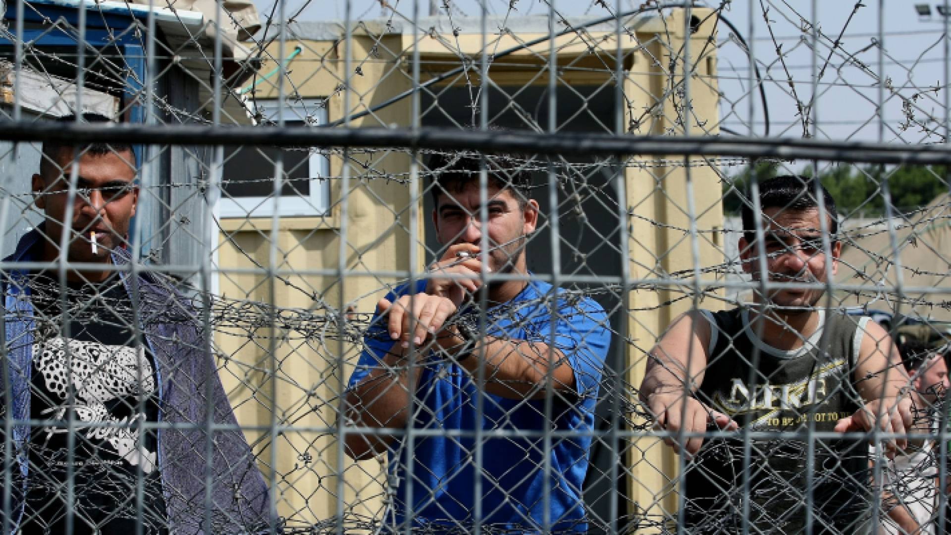 أسرى فلسطينيون في سجن عوفر شمالي القدس - أرشيفية