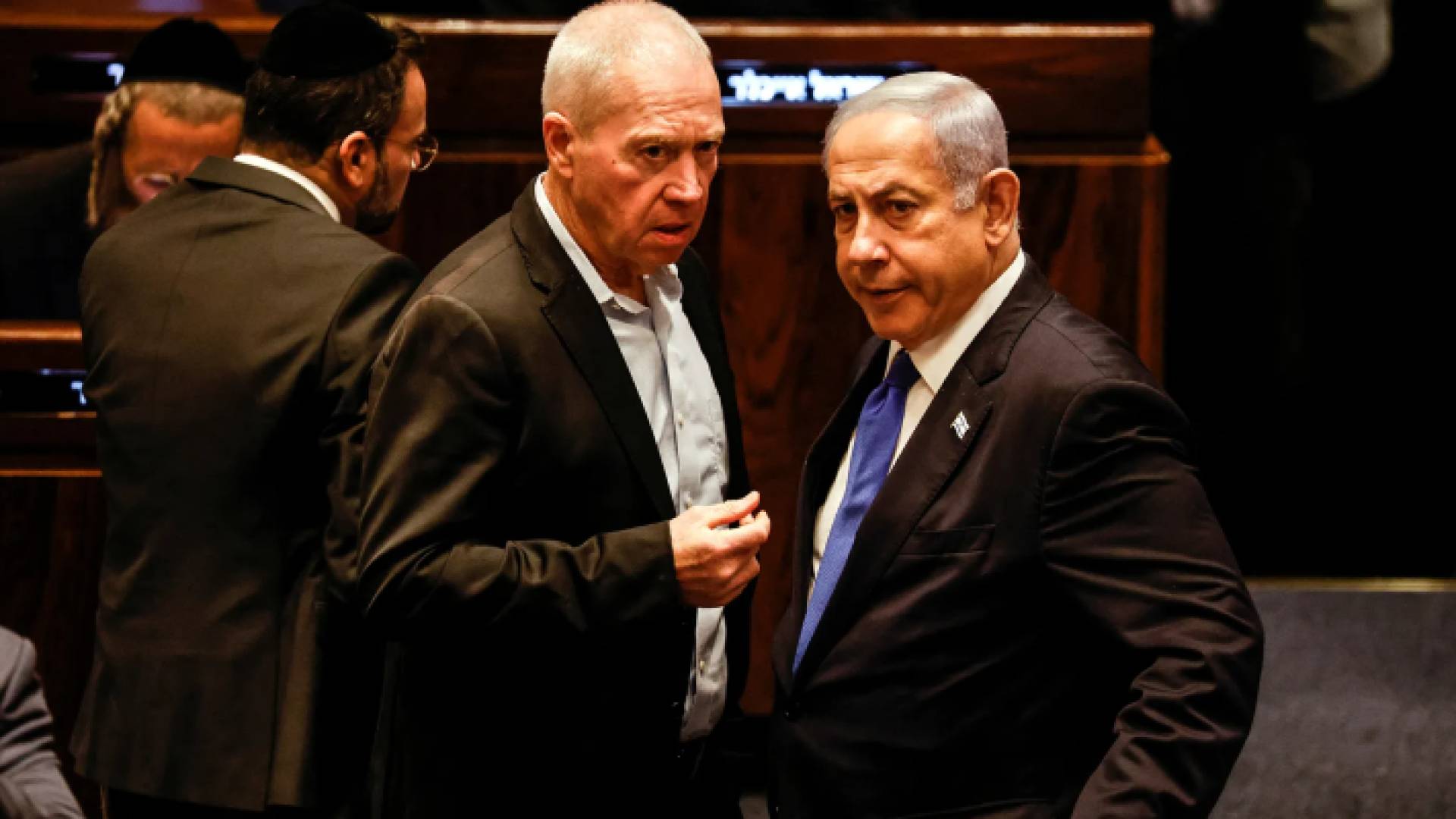 رئيس حكومة الاحتلال بنيامين نتنياهو ووزير الحرب يوآف غالانت