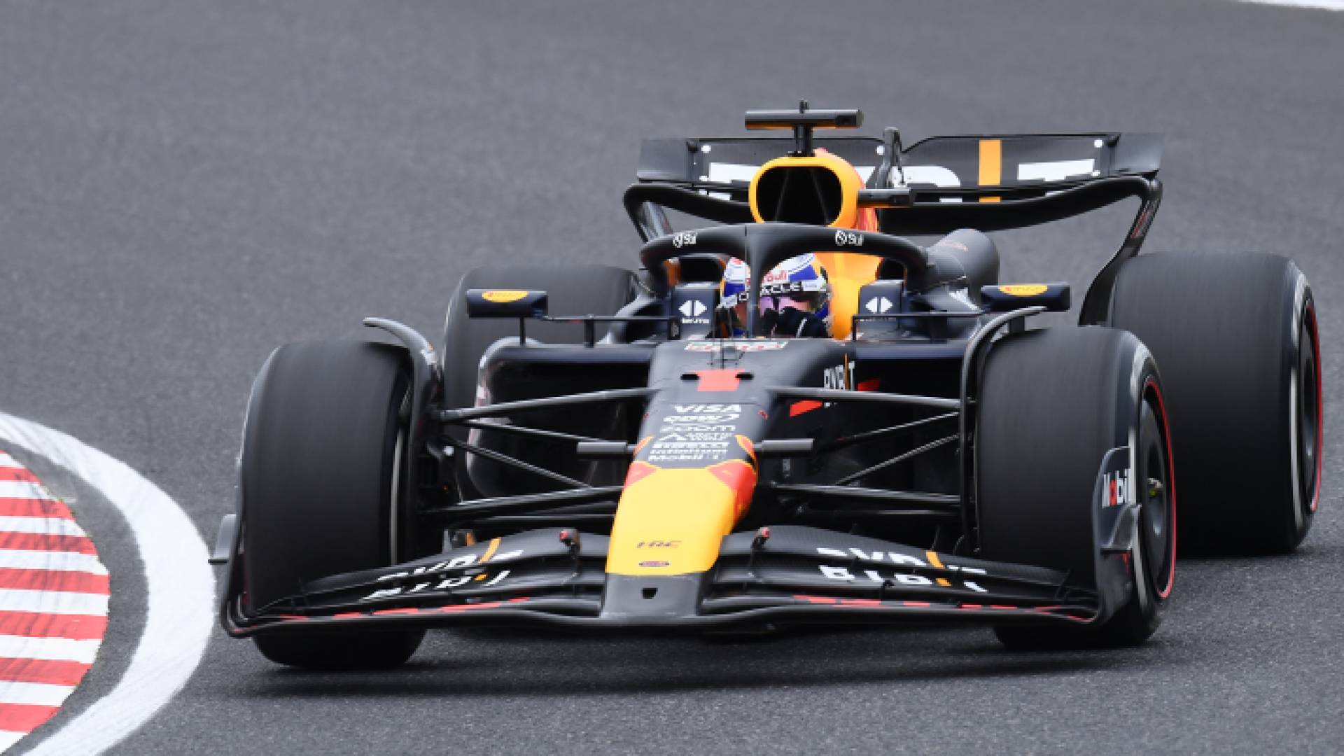 سائق ريد بول، بطل العالم الهولندي ماكس فيرستابن