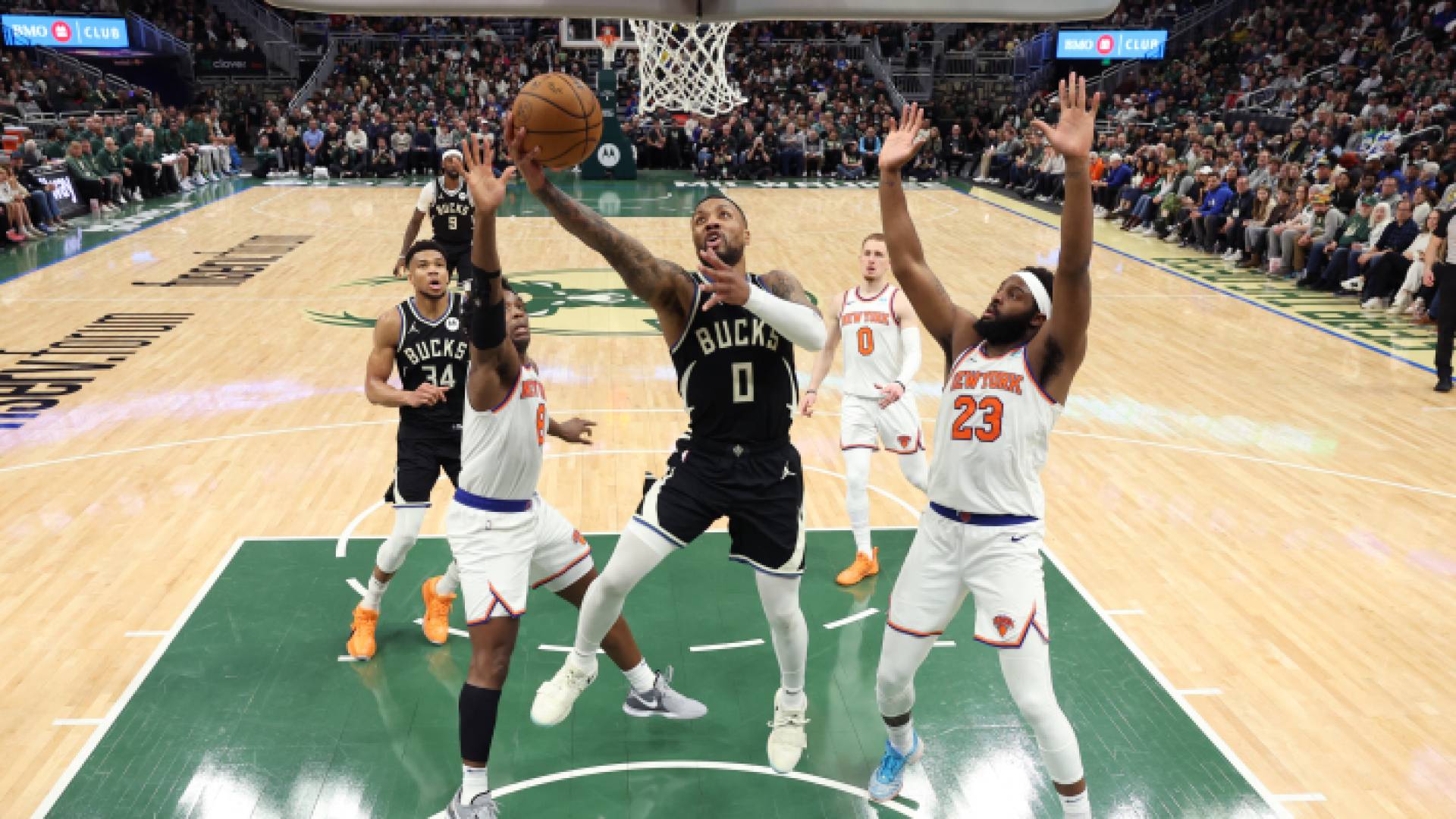 من مباراة ميلووكي باكس و نيويورك نيكس