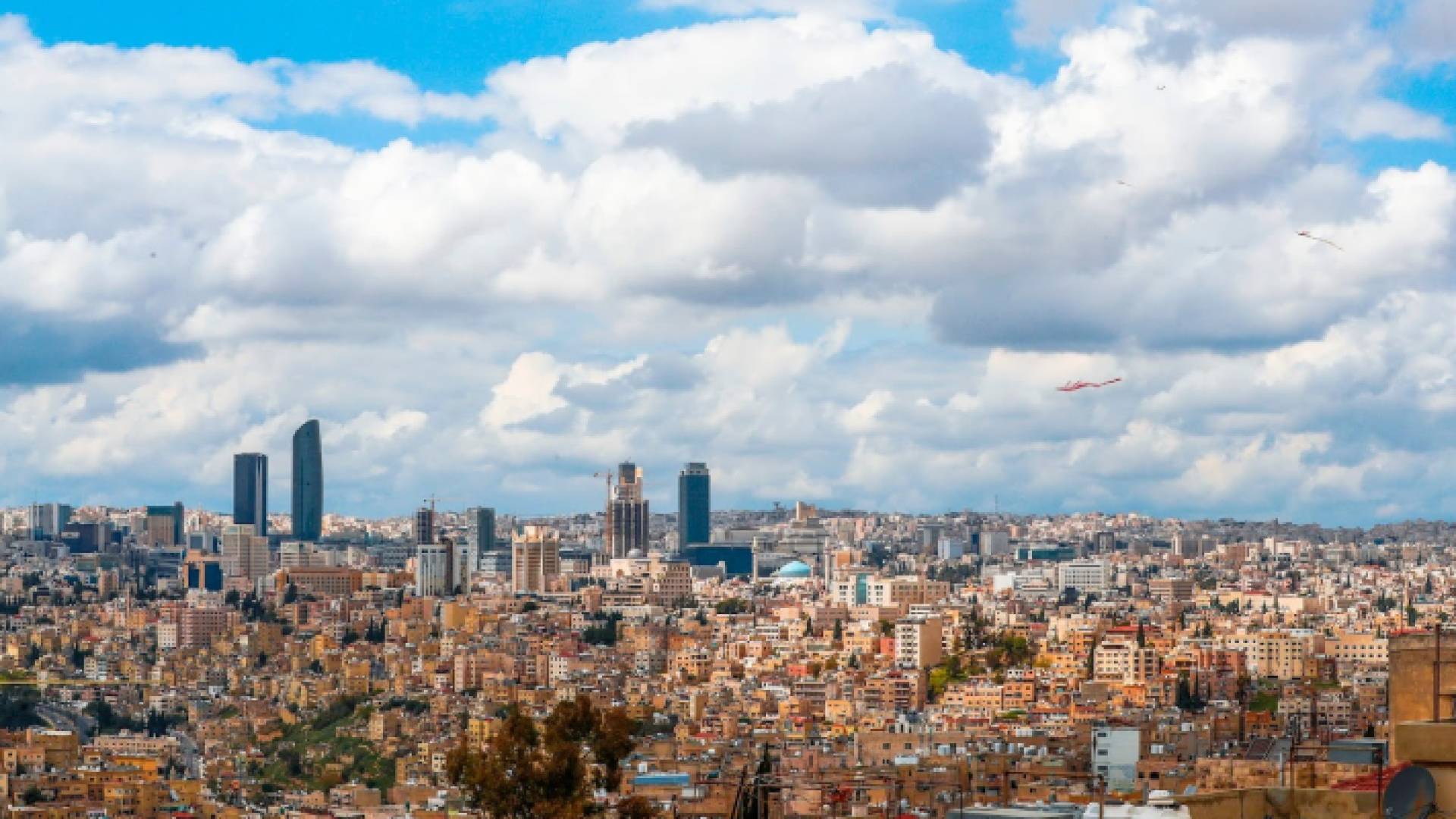 صورة تظهر أجواء العاصمة عمان