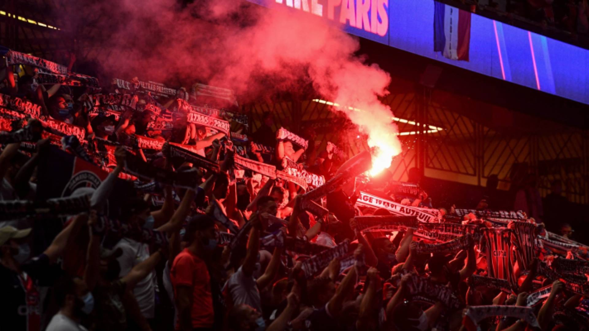 جماهير باريس سان جيرمان