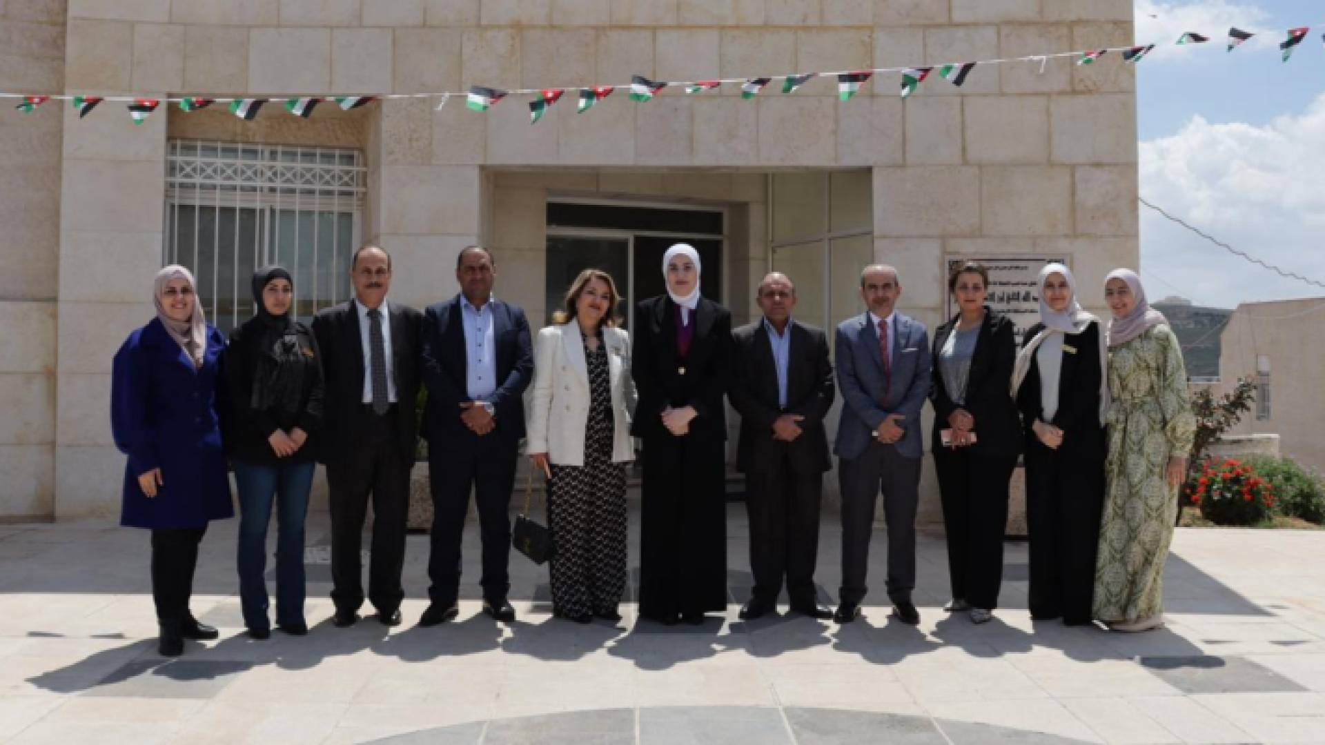 جانب من الجولة الميدانية لوزيرة التنمية الاجتماعية وفاء بني مصطفى