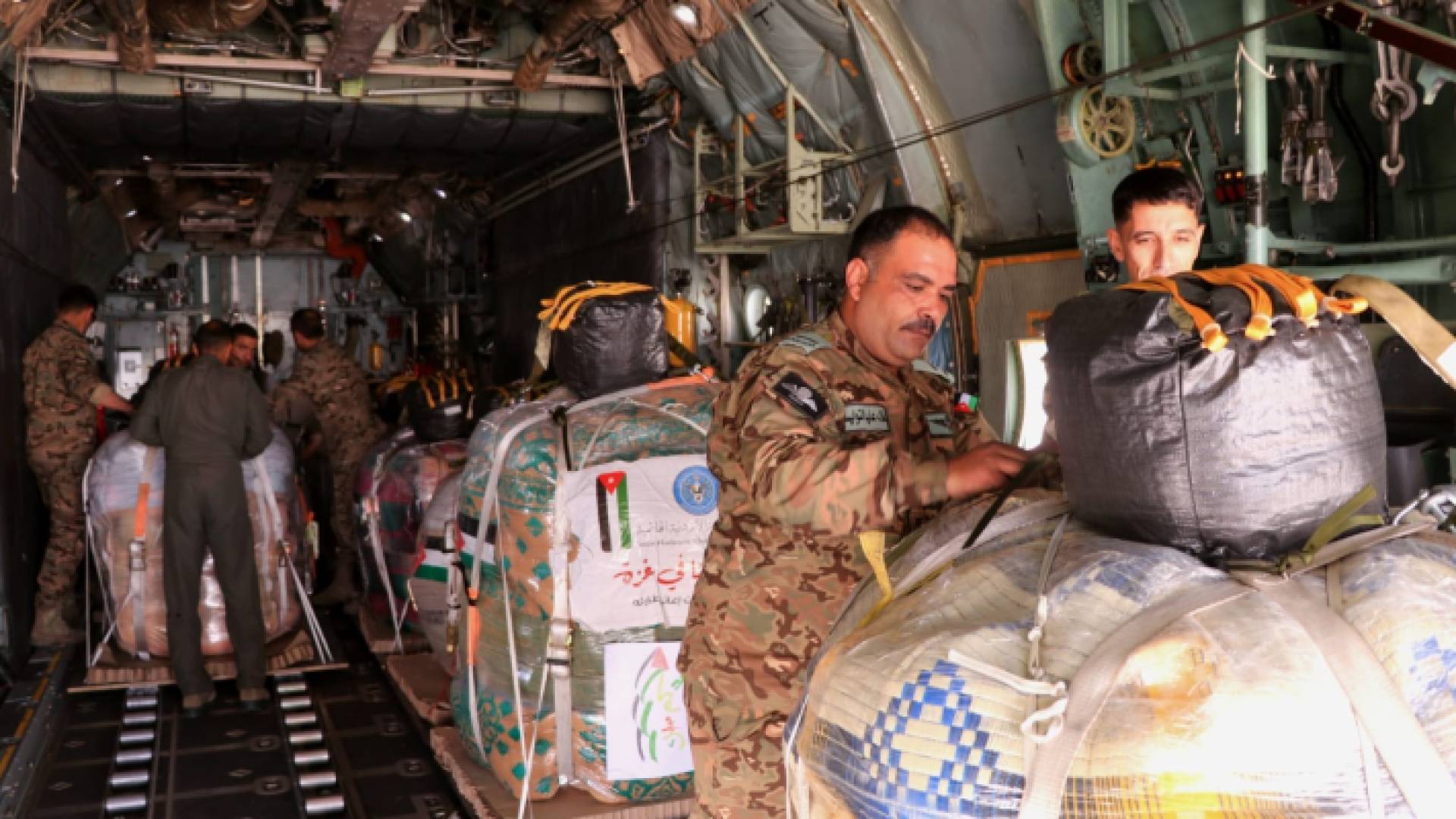 الاردن يشارك بتنفيذ 6 إنزالات على غزة