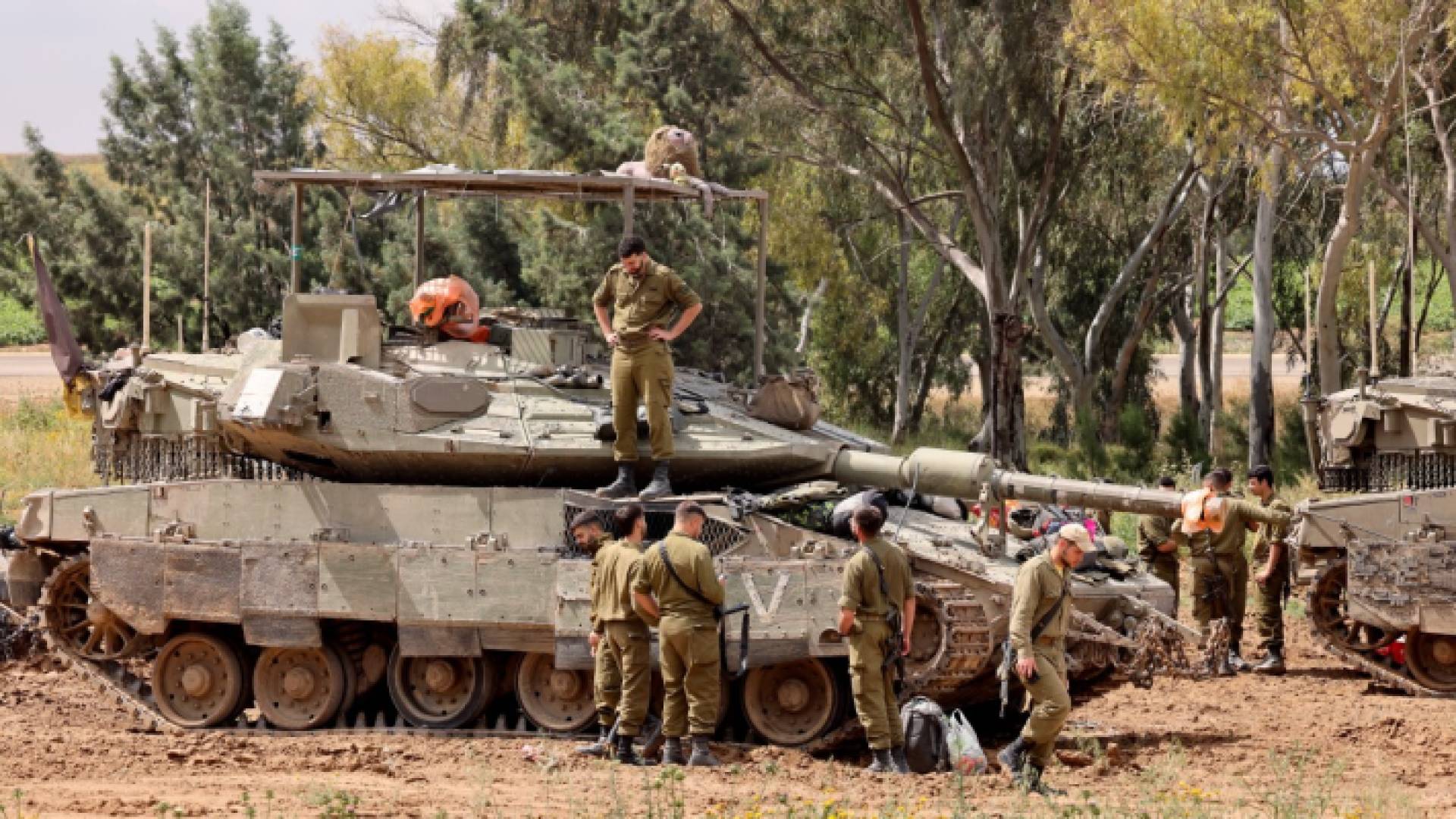 عناصر من جيش الاحتلال على حدود قطاع غزة